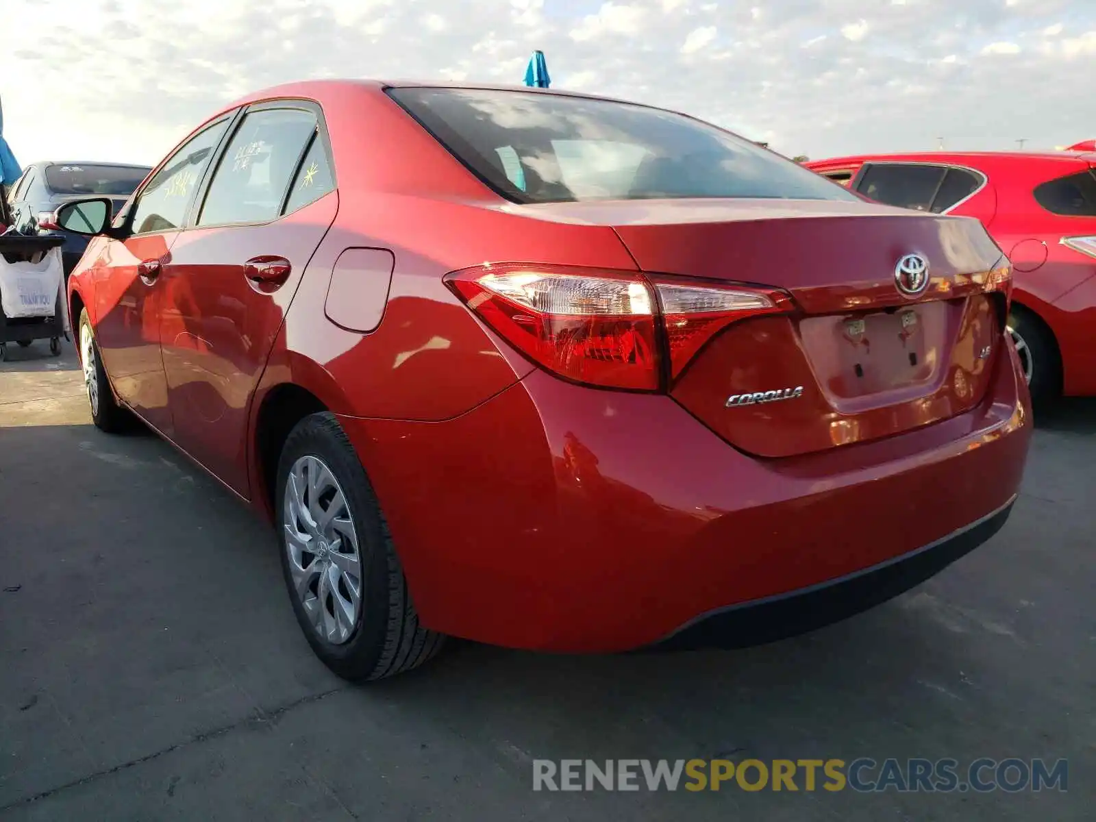 3 Photograph of a damaged car 5YFBURHE7KP885405 TOYOTA COROLLA 2019