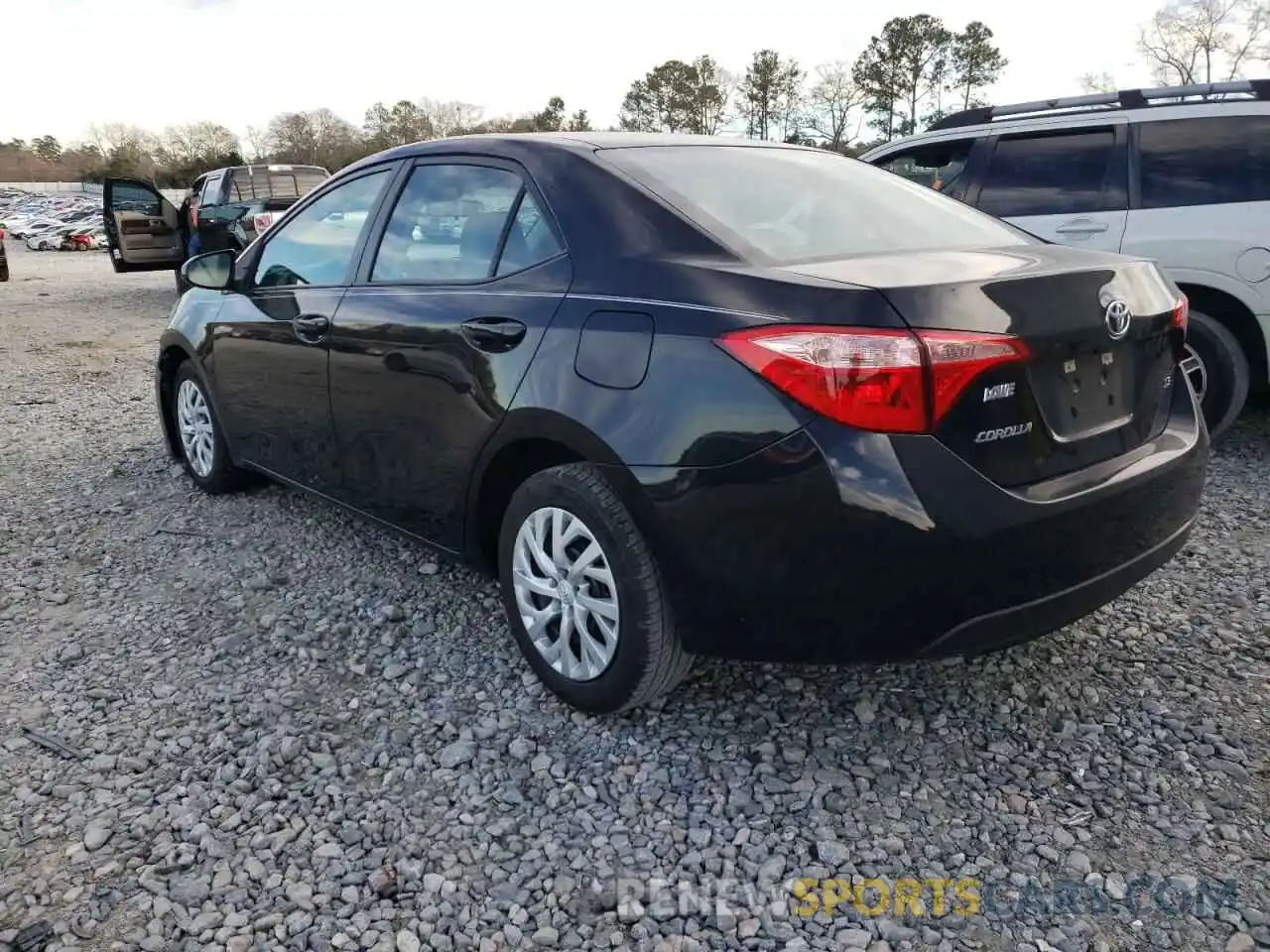 3 Photograph of a damaged car 5YFBURHE7KP886263 TOYOTA COROLLA 2019