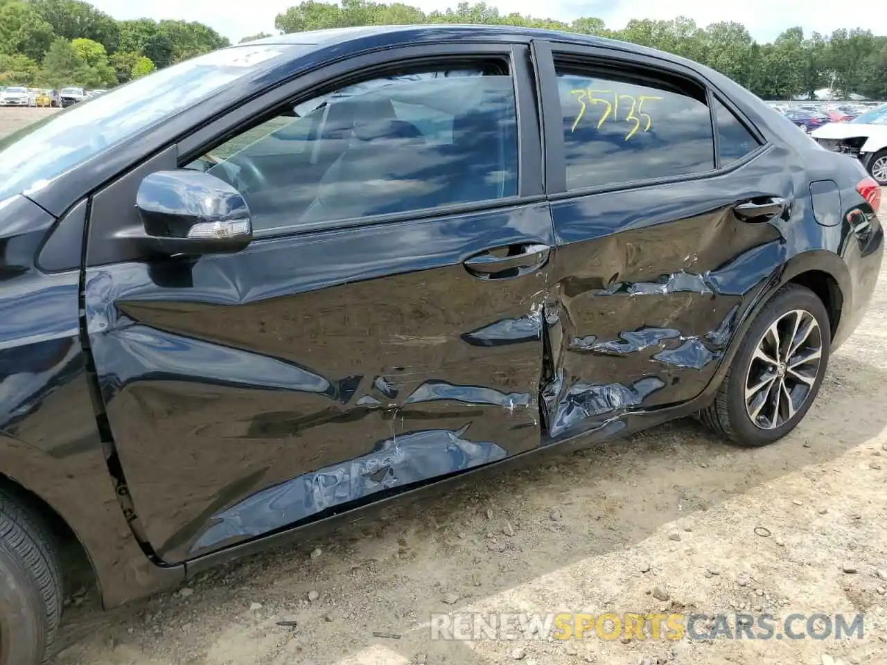 9 Photograph of a damaged car 5YFBURHE7KP886280 TOYOTA COROLLA 2019