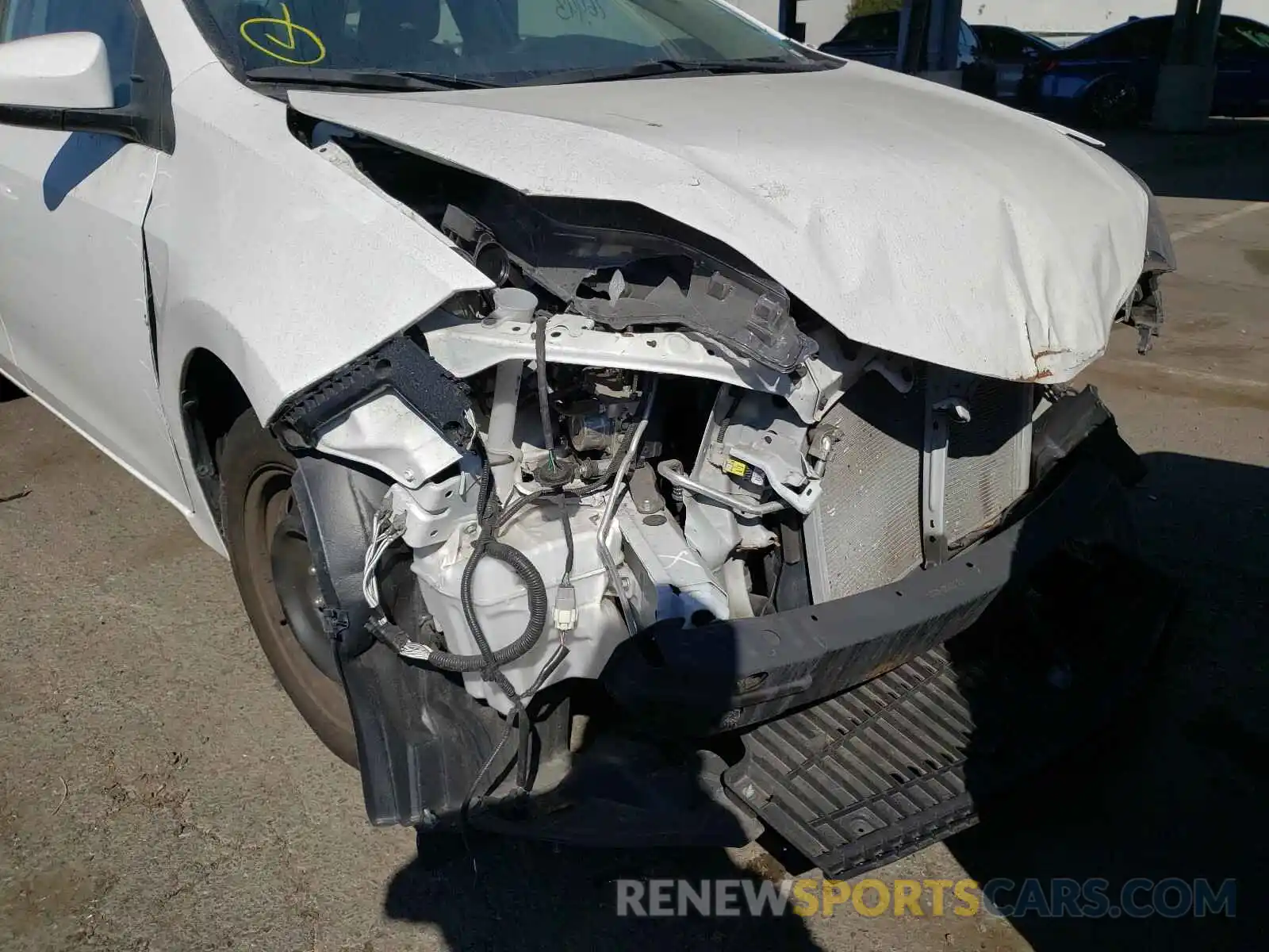 9 Photograph of a damaged car 5YFBURHE7KP886358 TOYOTA COROLLA 2019