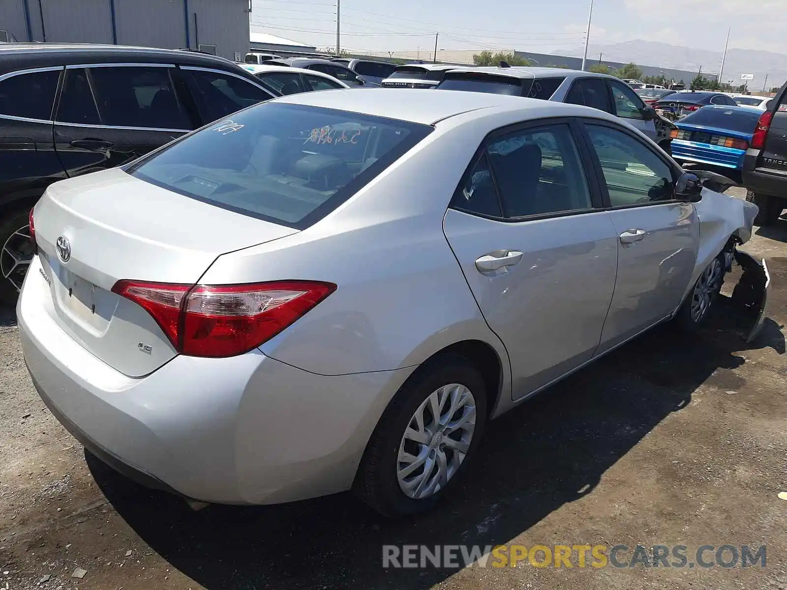 4 Photograph of a damaged car 5YFBURHE7KP886392 TOYOTA COROLLA 2019