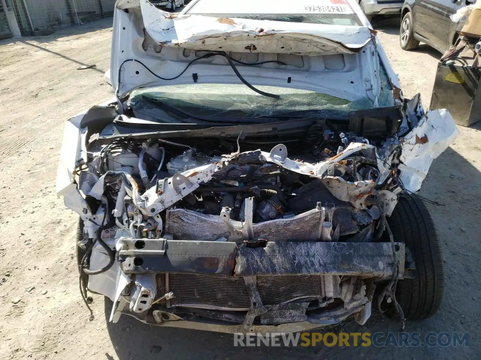 9 Photograph of a damaged car 5YFBURHE7KP887297 TOYOTA COROLLA 2019