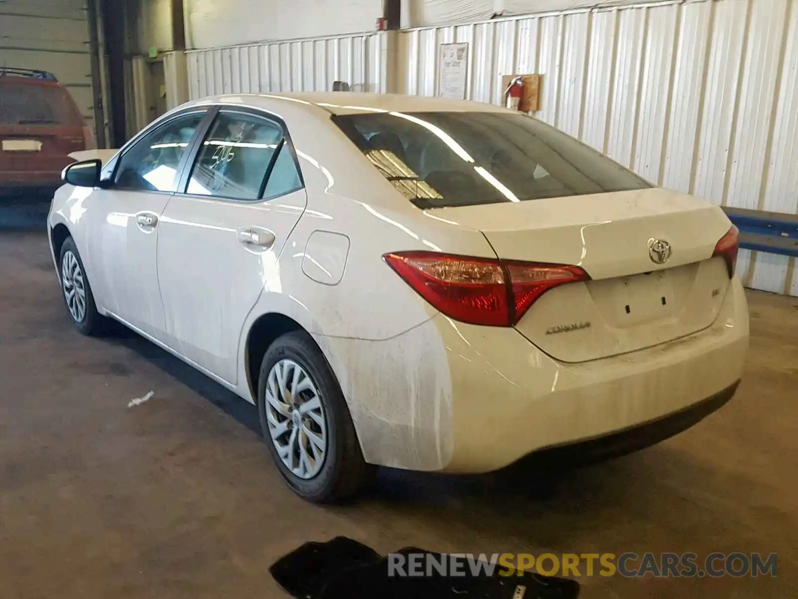 3 Photograph of a damaged car 5YFBURHE7KP887395 TOYOTA COROLLA 2019