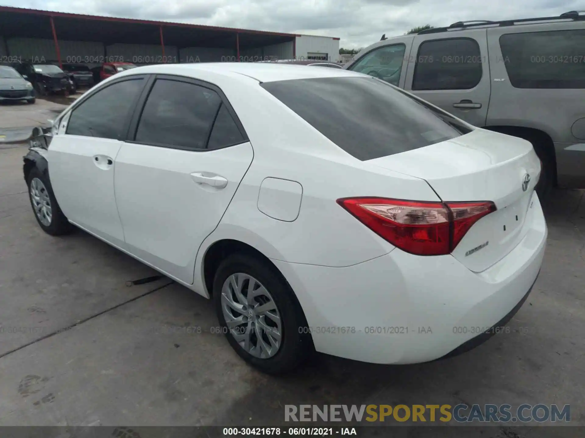 3 Photograph of a damaged car 5YFBURHE7KP887462 TOYOTA COROLLA 2019