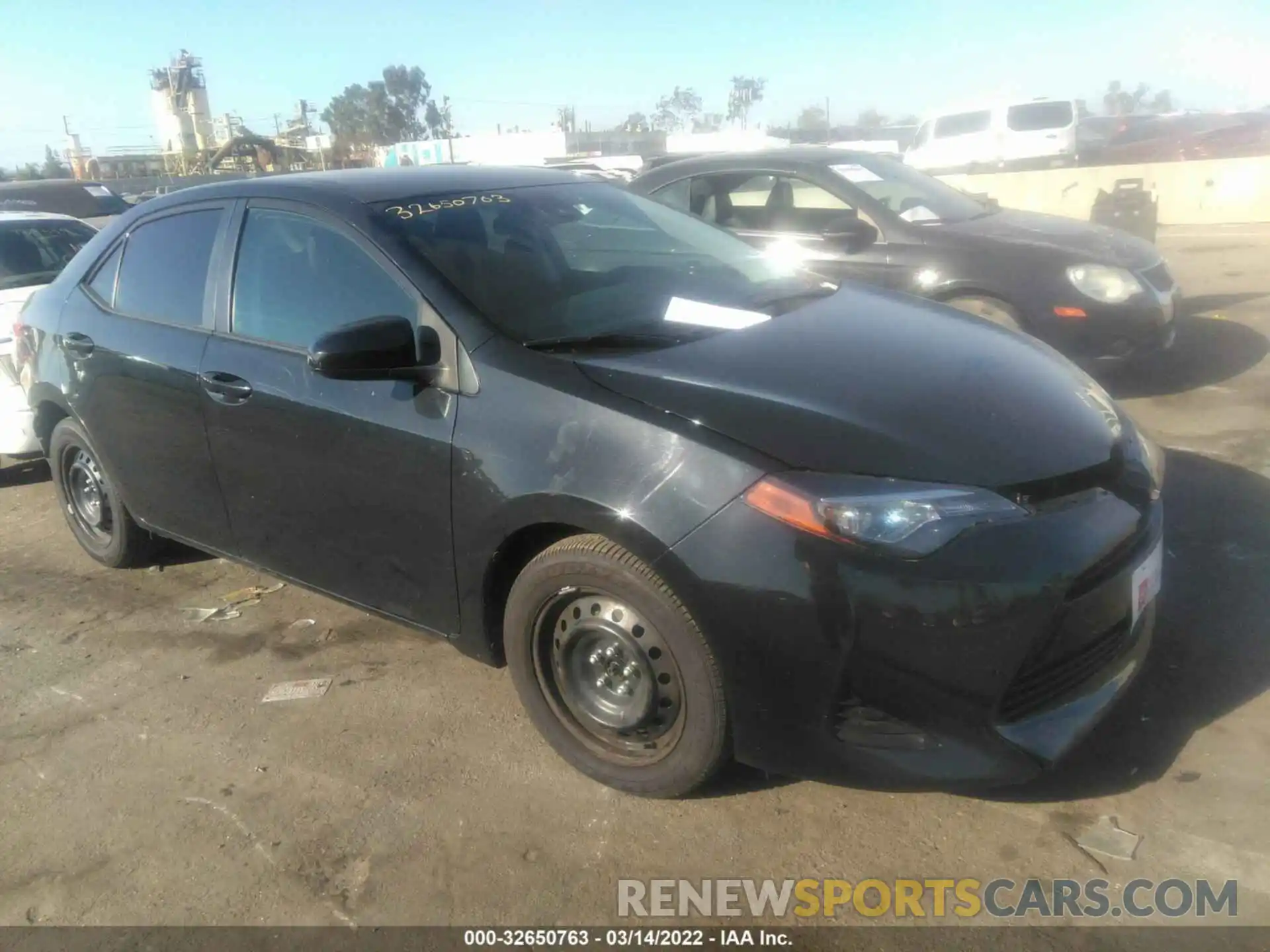 1 Photograph of a damaged car 5YFBURHE7KP888076 TOYOTA COROLLA 2019