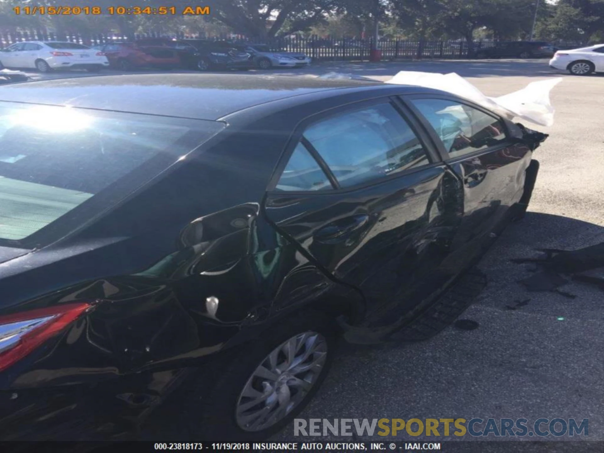 14 Photograph of a damaged car 5YFBURHE7KP889079 Toyota Corolla 2019