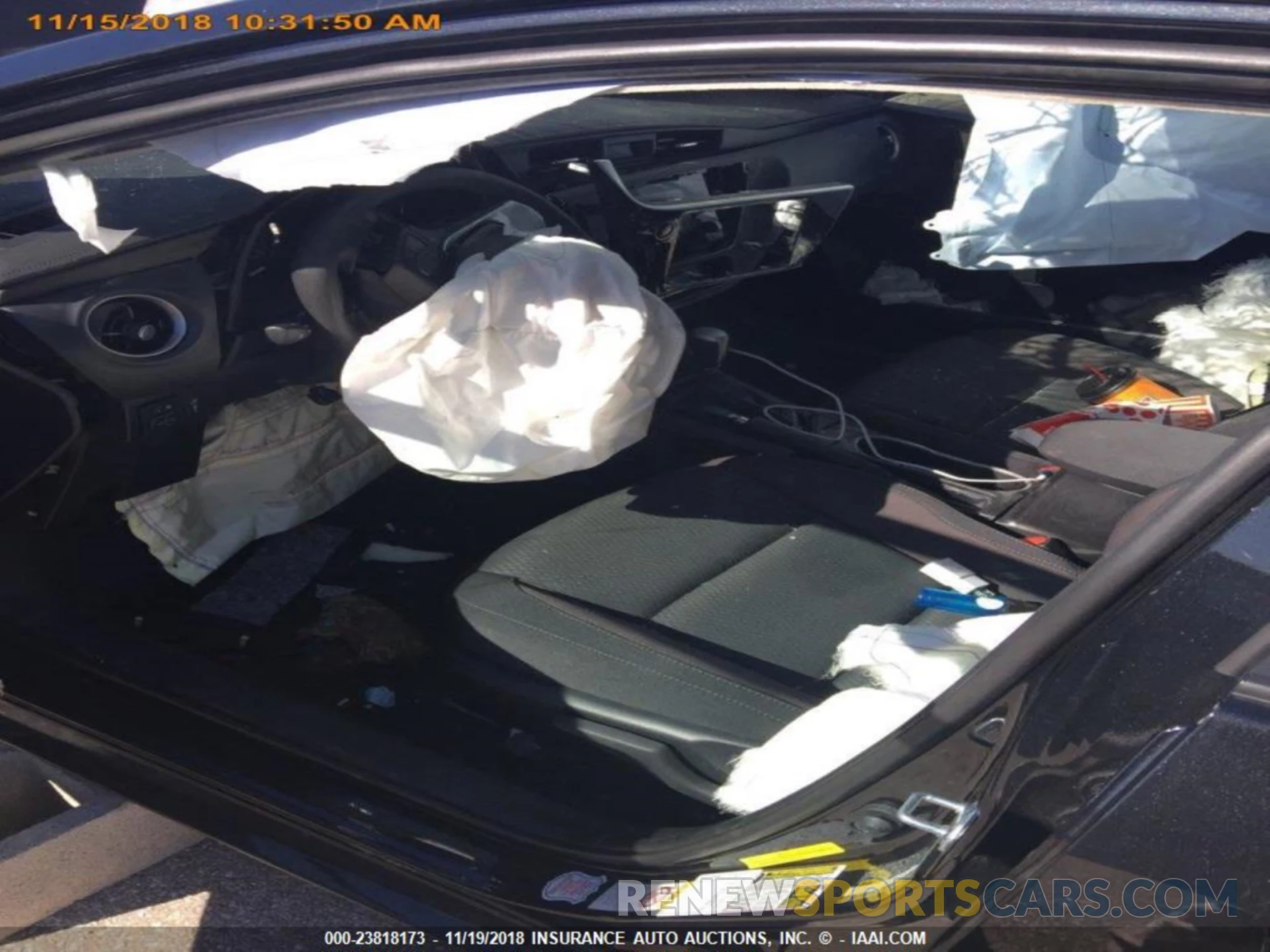 17 Photograph of a damaged car 5YFBURHE7KP889079 Toyota Corolla 2019