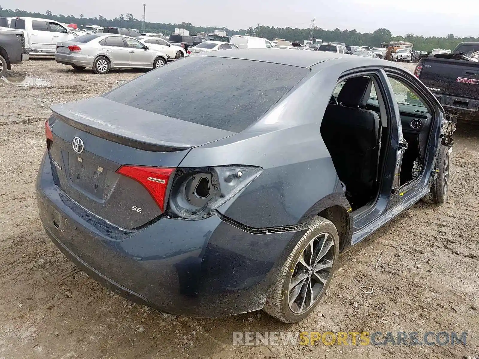 4 Photograph of a damaged car 5YFBURHE7KP889325 TOYOTA COROLLA 2019