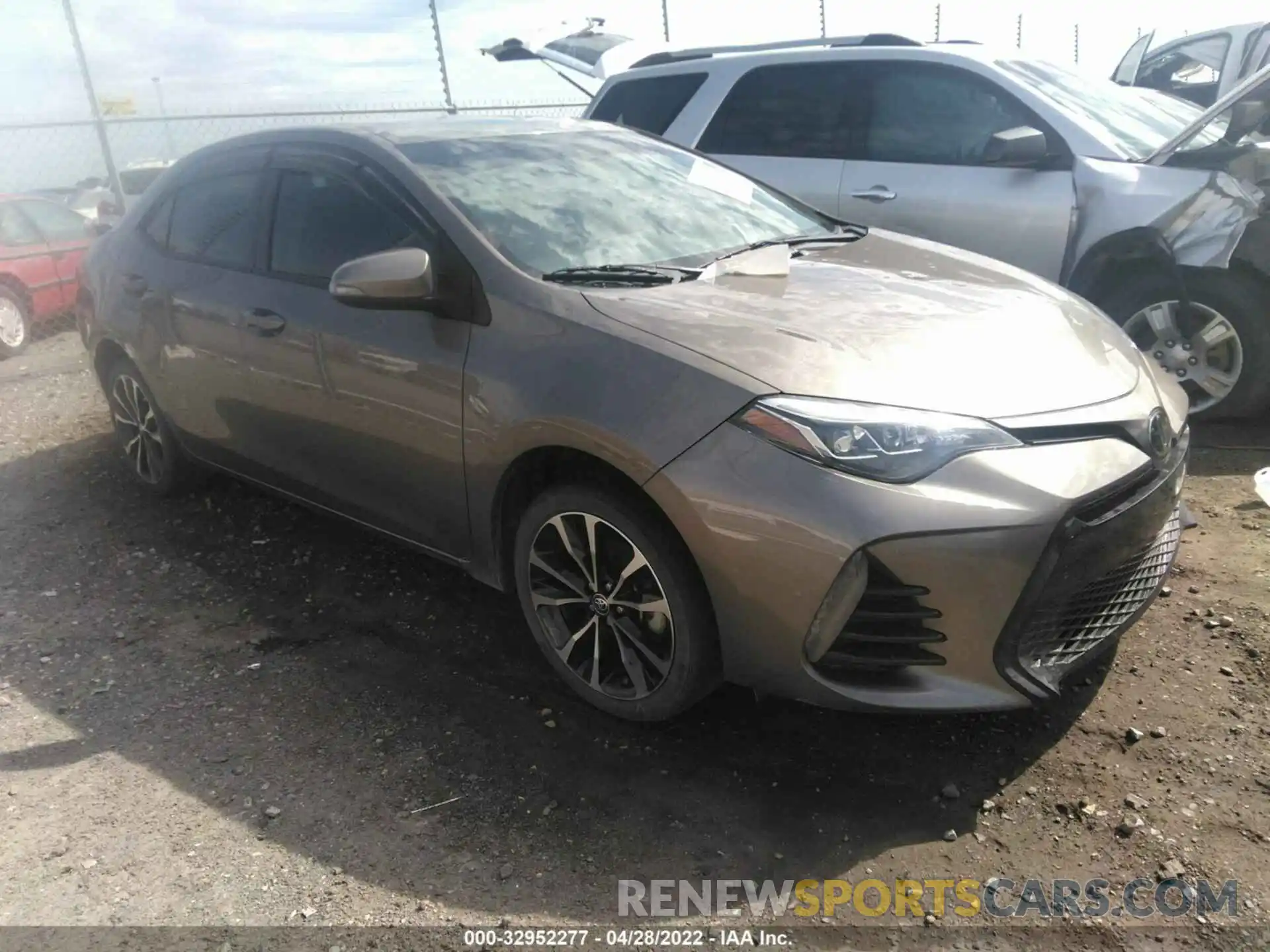 1 Photograph of a damaged car 5YFBURHE7KP889583 TOYOTA COROLLA 2019