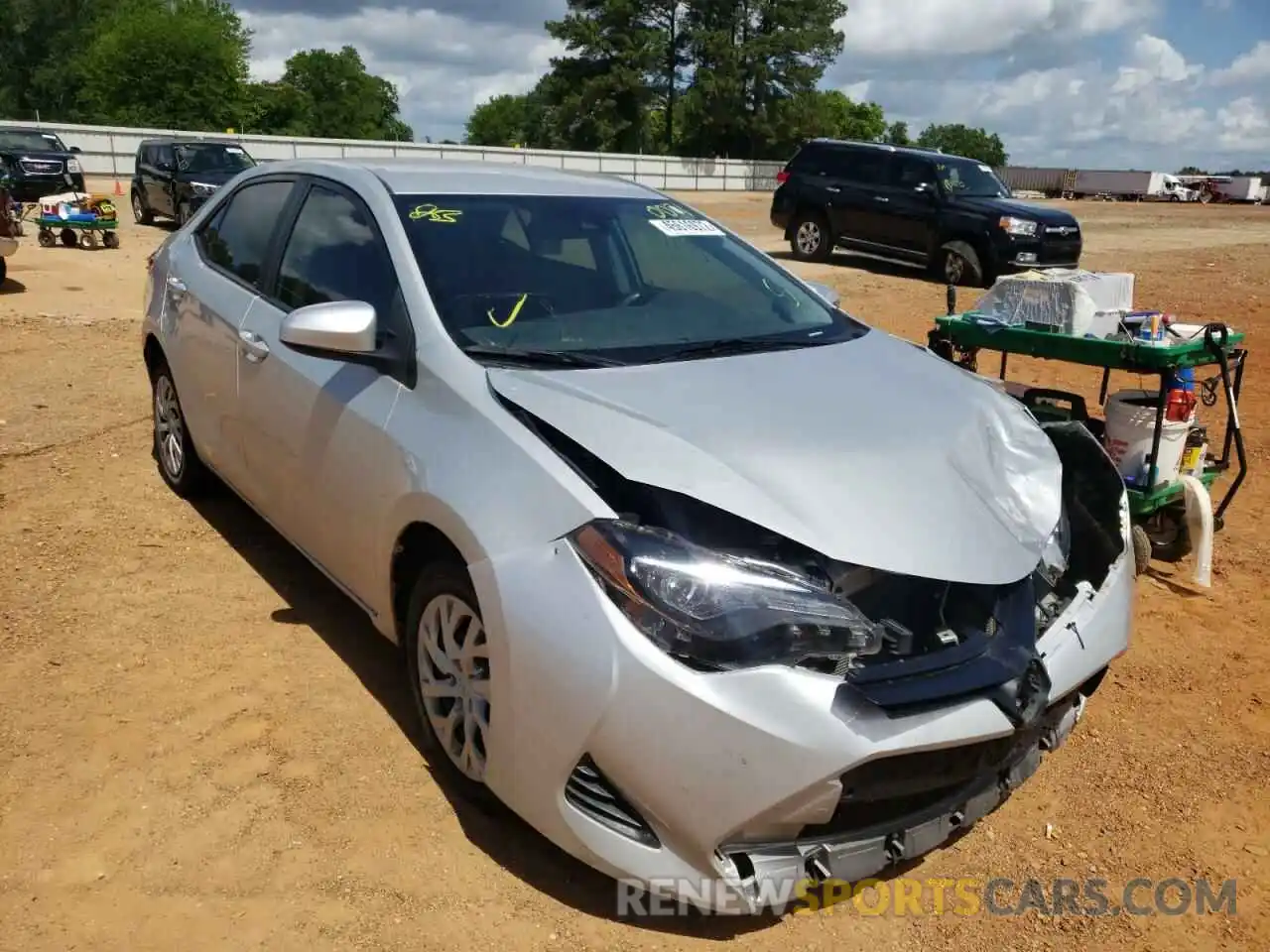 1 Photograph of a damaged car 5YFBURHE7KP890071 TOYOTA COROLLA 2019