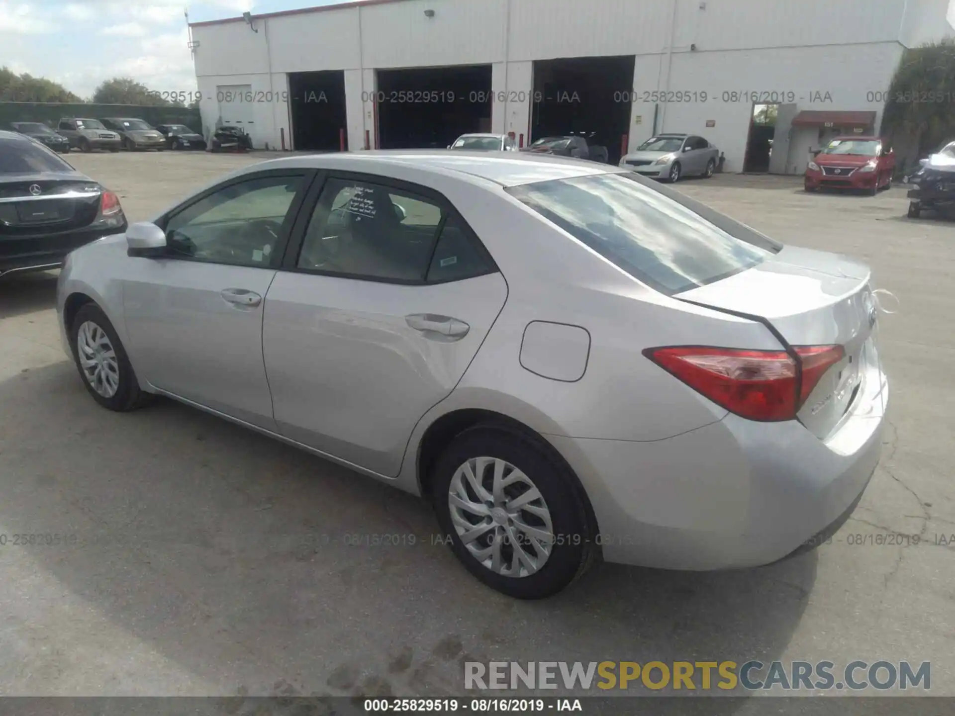 3 Photograph of a damaged car 5YFBURHE7KP890412 TOYOTA COROLLA 2019