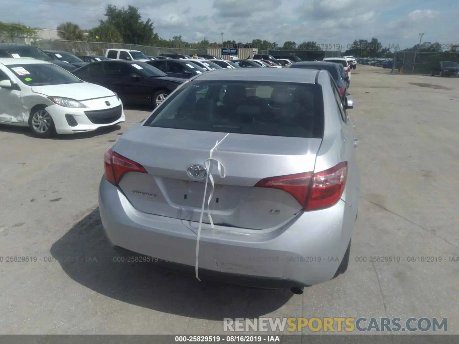 6 Photograph of a damaged car 5YFBURHE7KP890412 TOYOTA COROLLA 2019