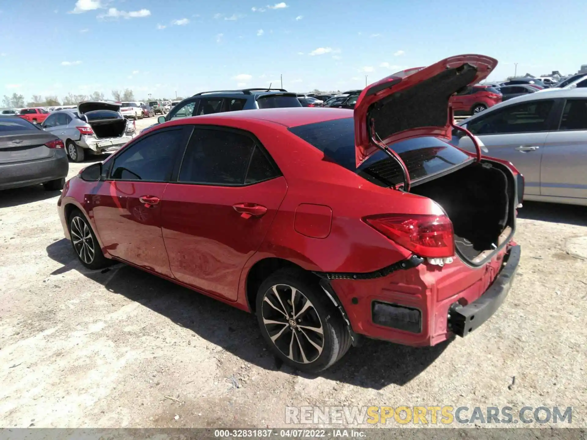 3 Photograph of a damaged car 5YFBURHE7KP891351 TOYOTA COROLLA 2019