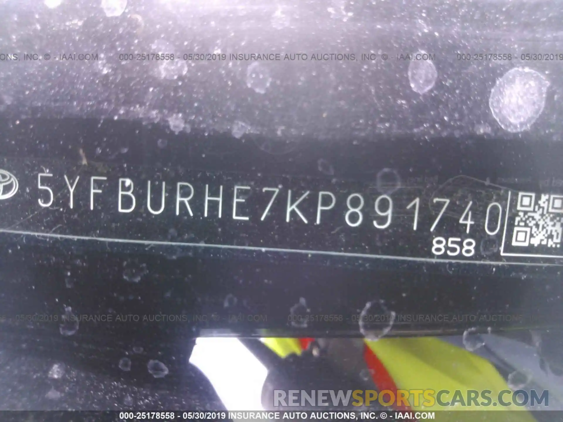 9 Photograph of a damaged car 5YFBURHE7KP891740 TOYOTA COROLLA 2019