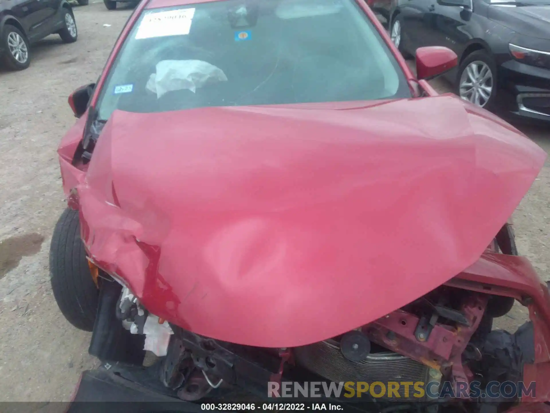 10 Photograph of a damaged car 5YFBURHE7KP892418 TOYOTA COROLLA 2019