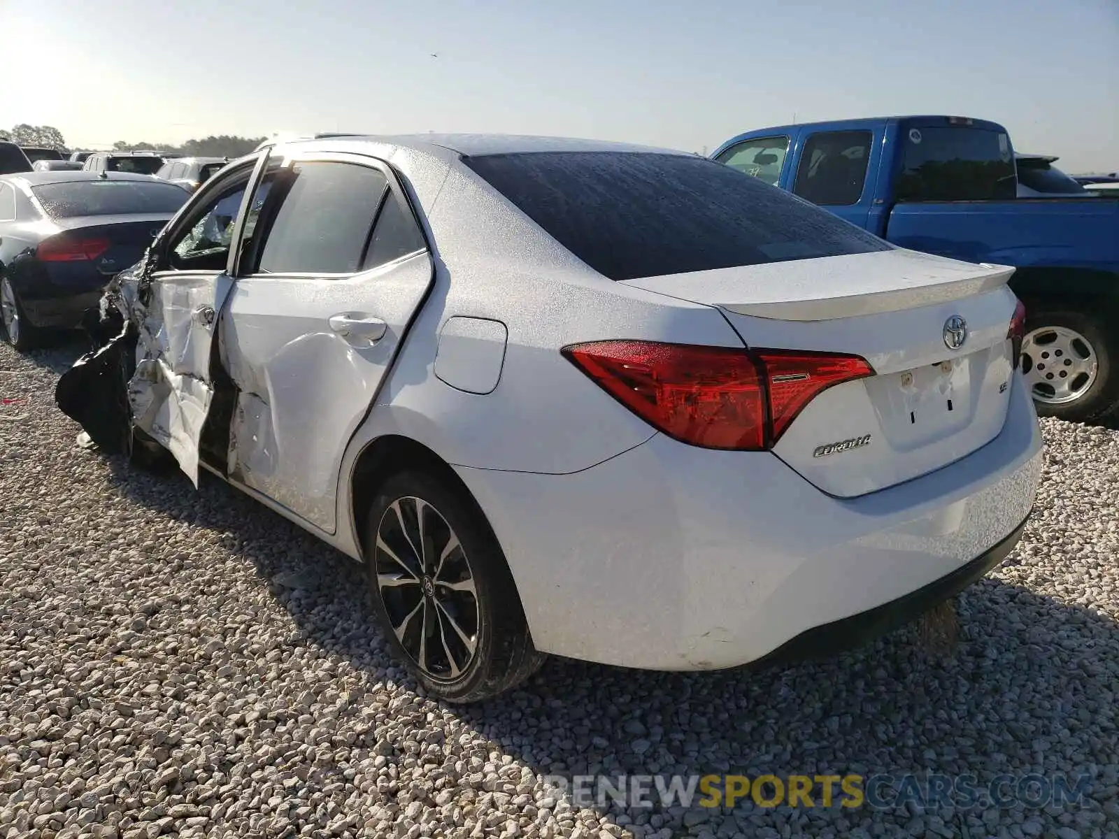 3 Photograph of a damaged car 5YFBURHE7KP892421 TOYOTA COROLLA 2019