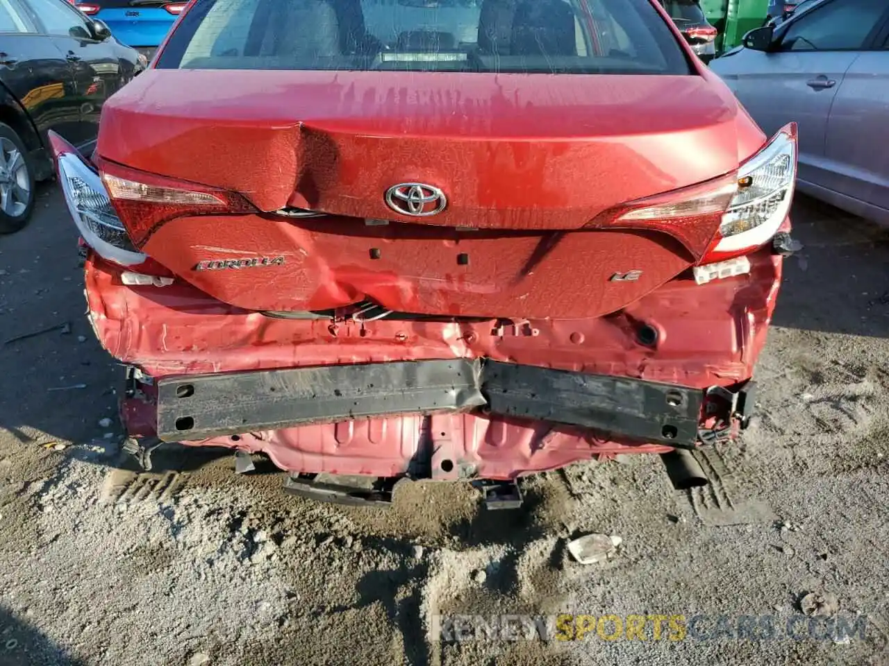 9 Photograph of a damaged car 5YFBURHE7KP893293 TOYOTA COROLLA 2019