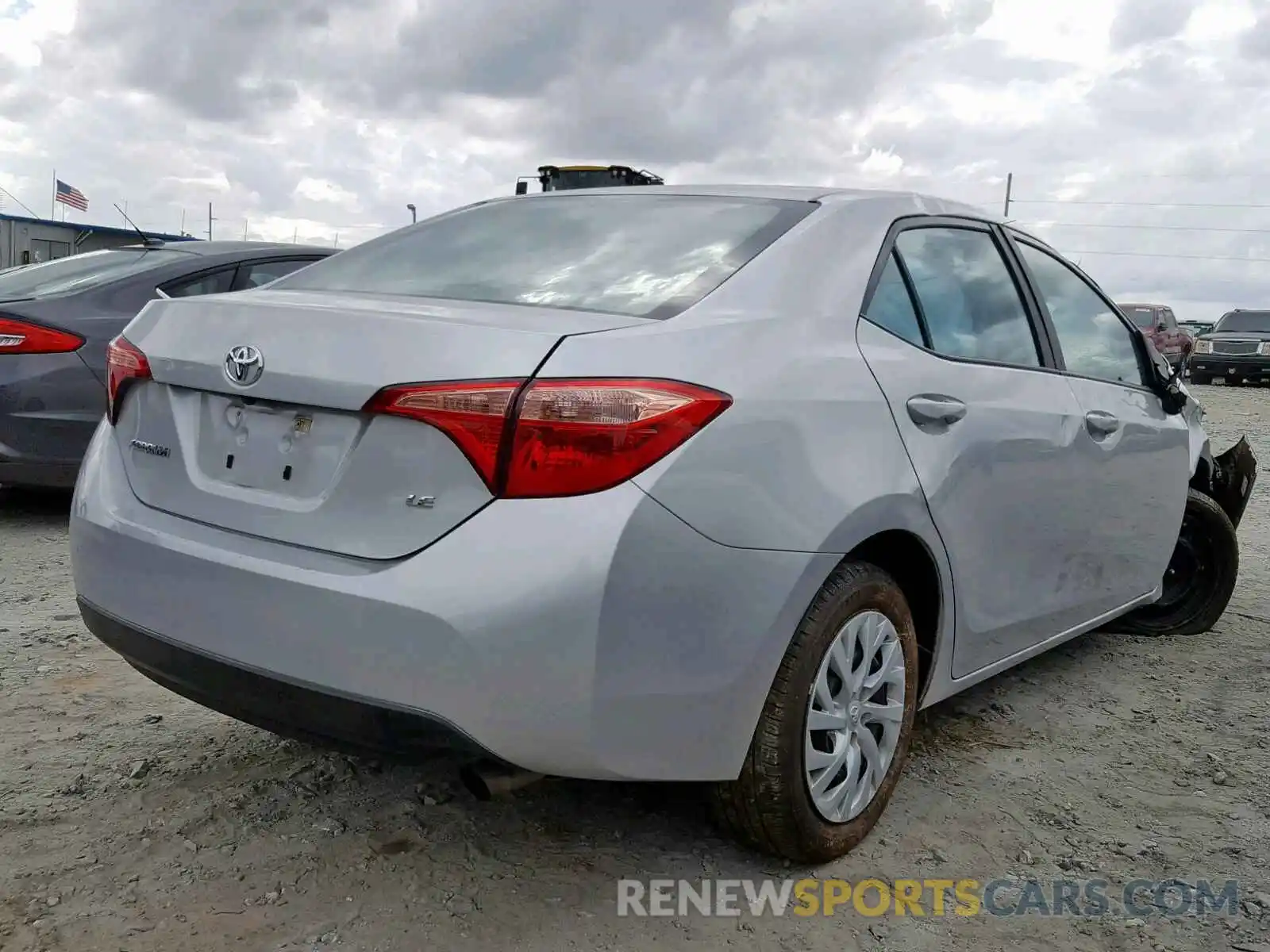 4 Photograph of a damaged car 5YFBURHE7KP895142 TOYOTA COROLLA 2019