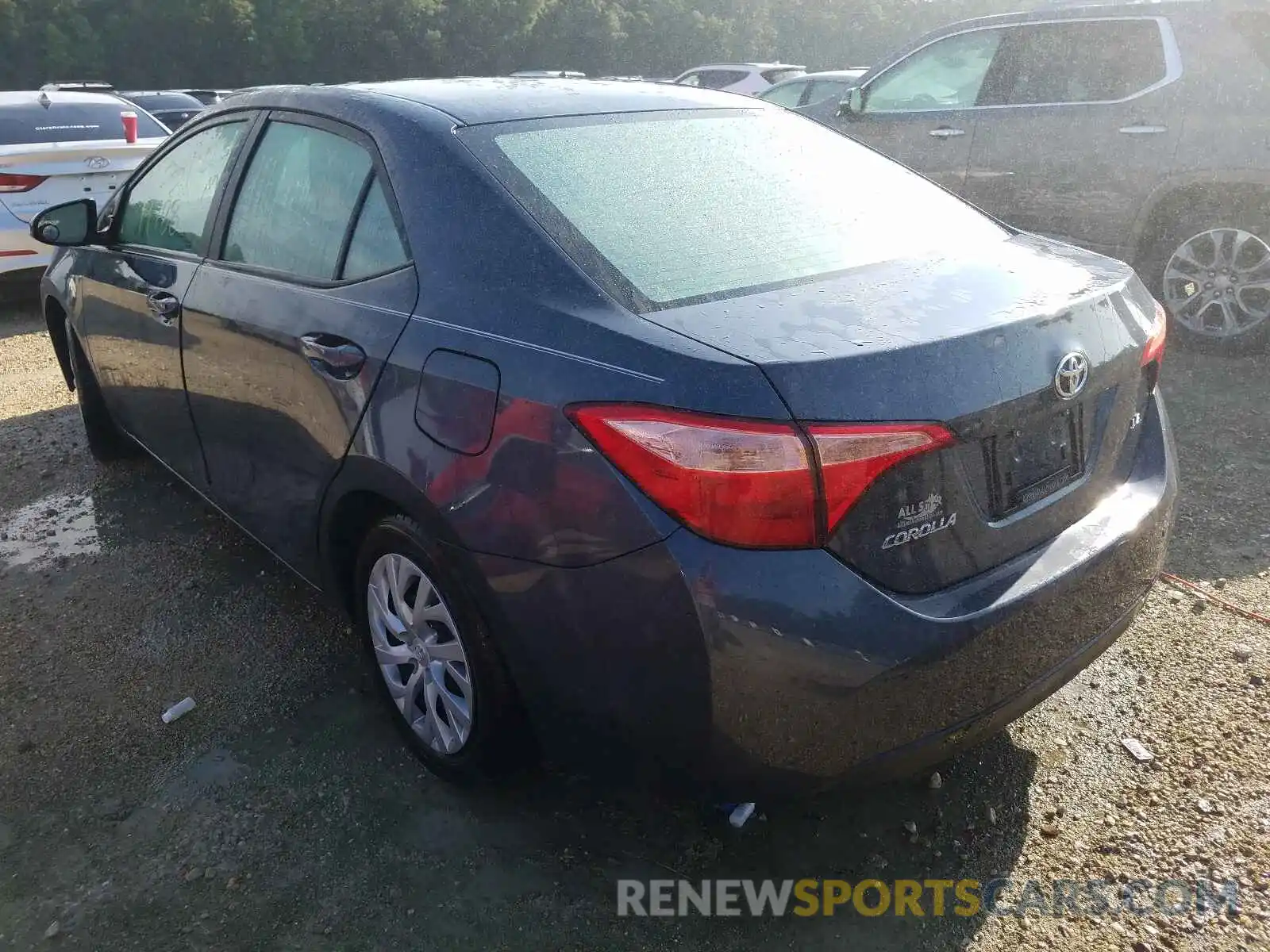 3 Photograph of a damaged car 5YFBURHE7KP895299 TOYOTA COROLLA 2019