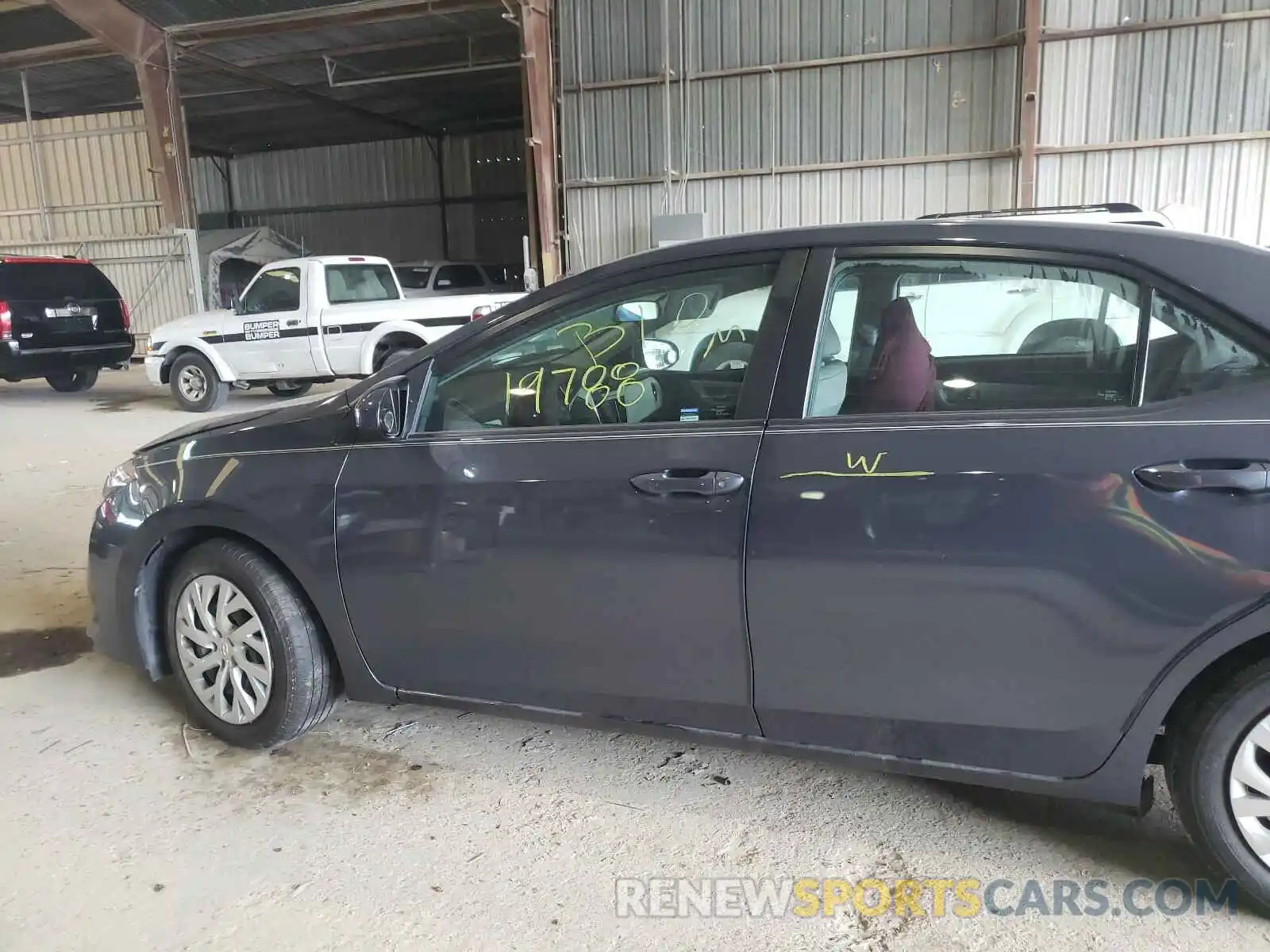 9 Photograph of a damaged car 5YFBURHE7KP895299 TOYOTA COROLLA 2019