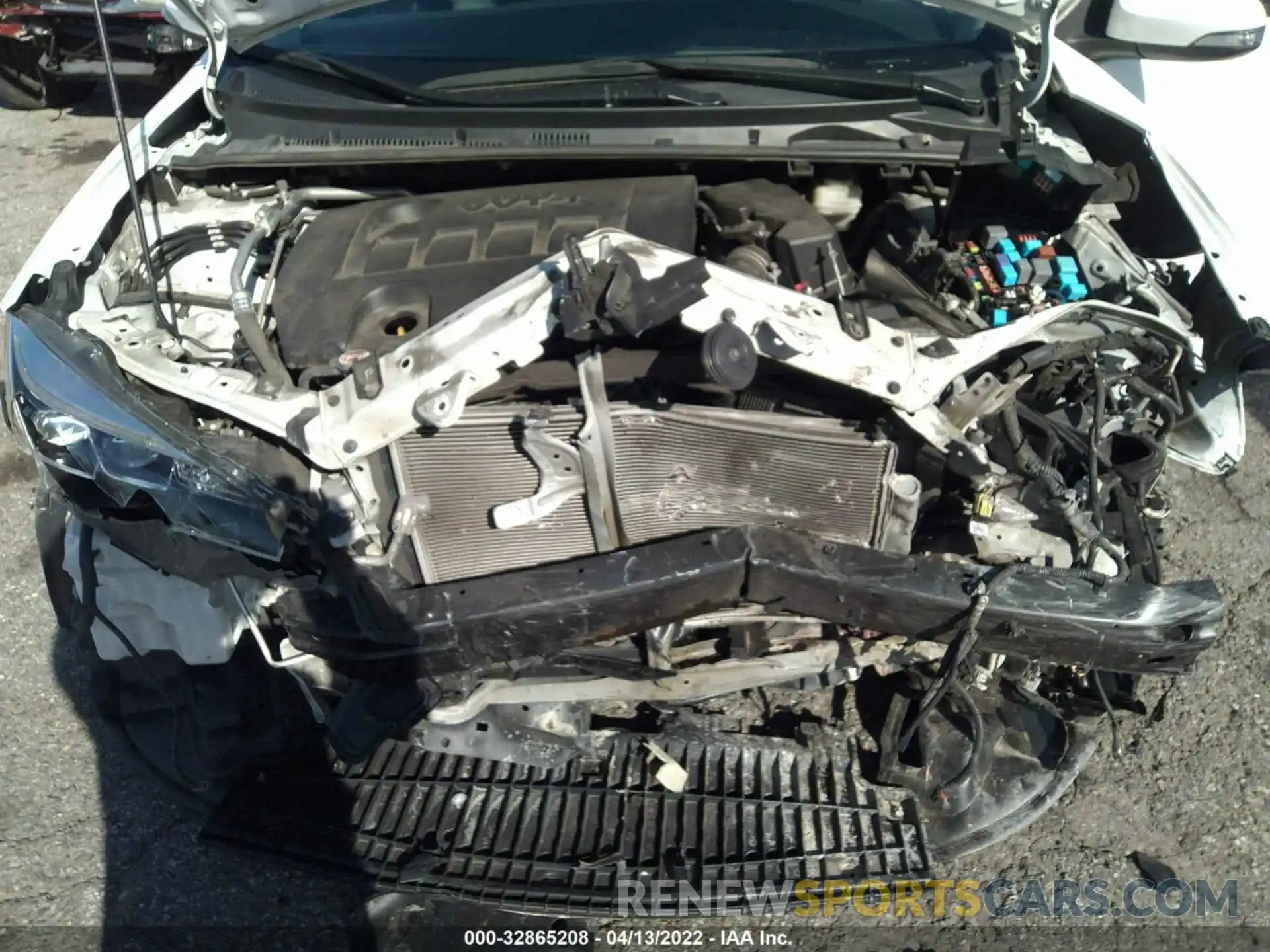 6 Photograph of a damaged car 5YFBURHE7KP895402 TOYOTA COROLLA 2019