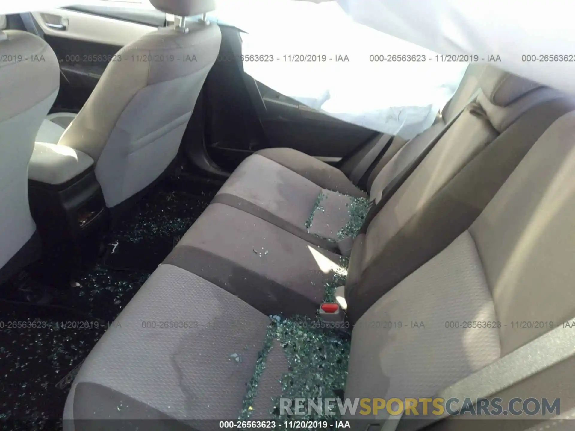 8 Photograph of a damaged car 5YFBURHE7KP895786 TOYOTA COROLLA 2019