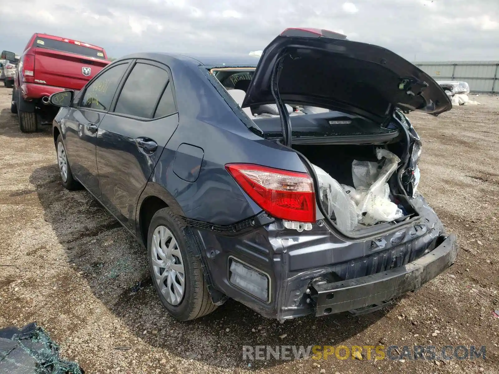 3 Photograph of a damaged car 5YFBURHE7KP896386 TOYOTA COROLLA 2019
