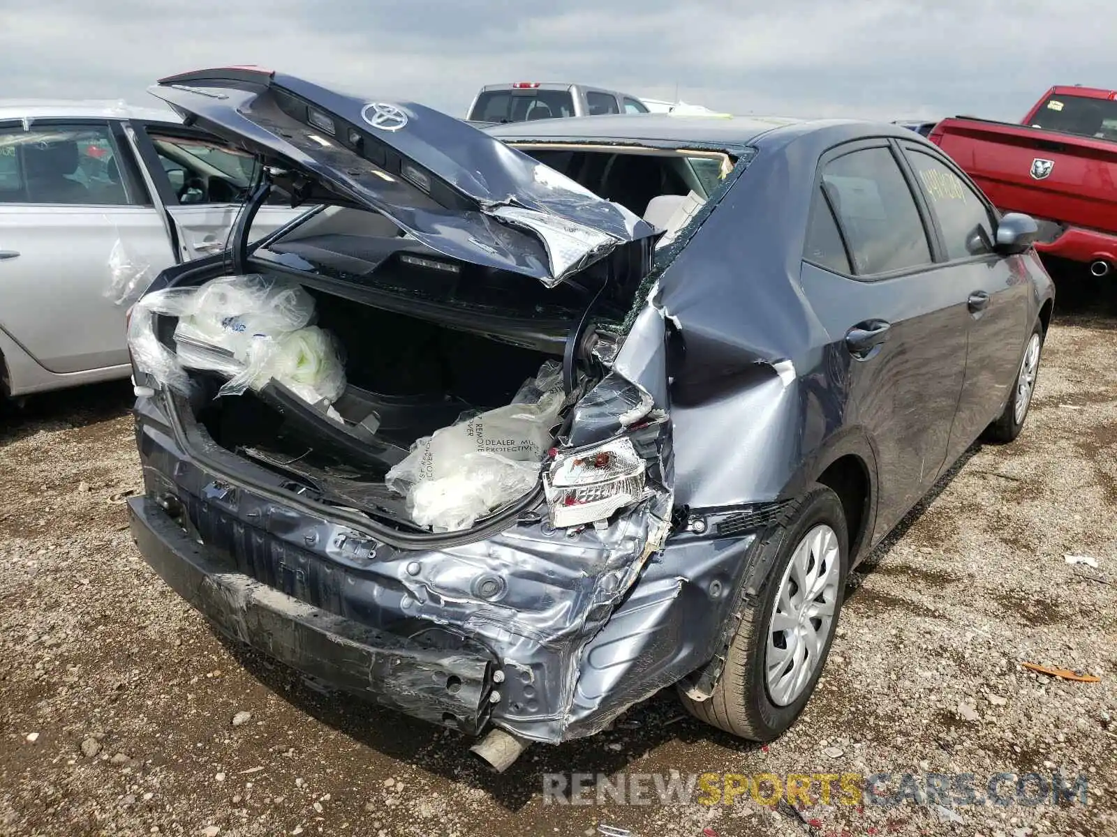 4 Photograph of a damaged car 5YFBURHE7KP896386 TOYOTA COROLLA 2019
