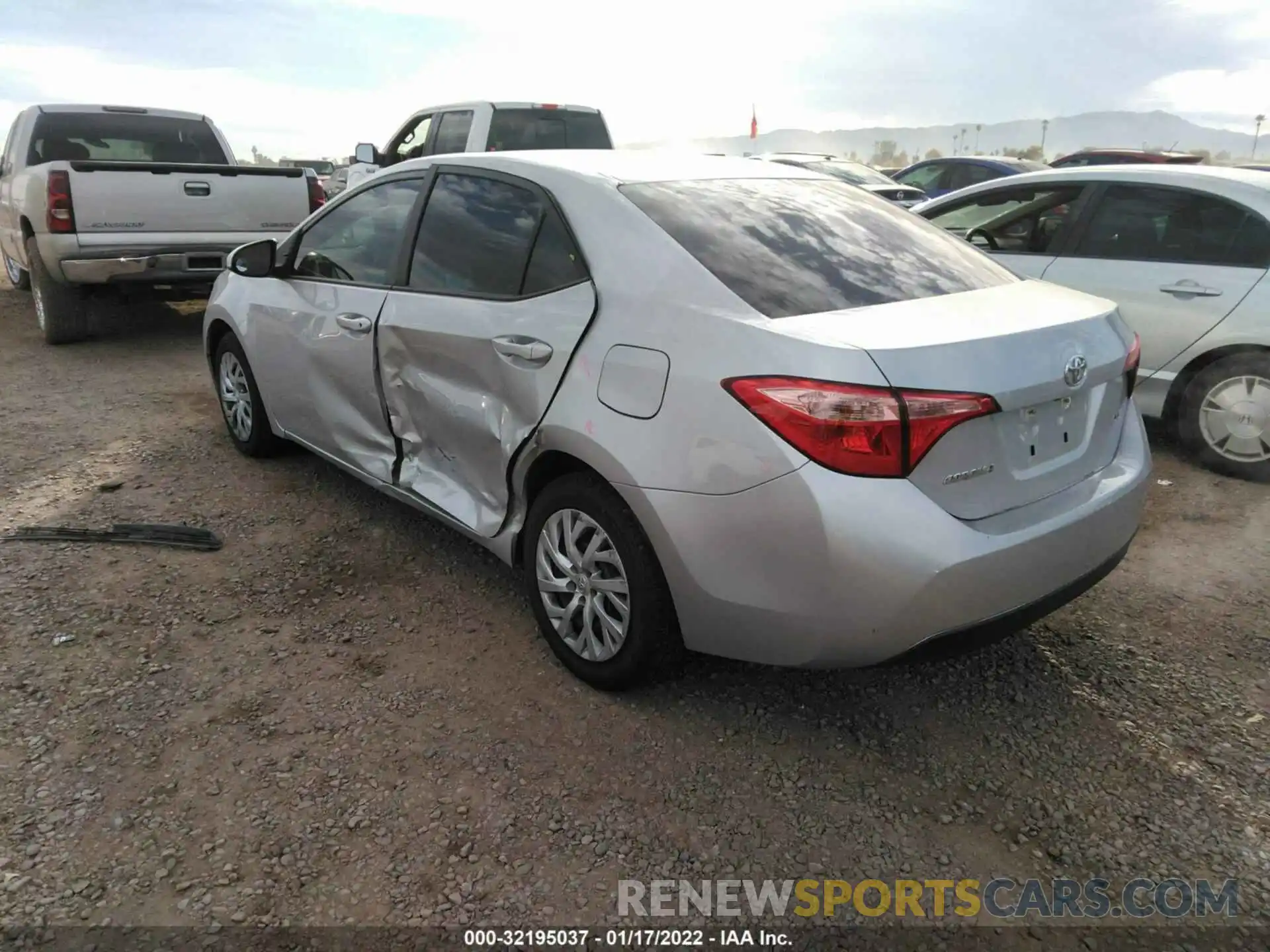 3 Photograph of a damaged car 5YFBURHE7KP896971 TOYOTA COROLLA 2019