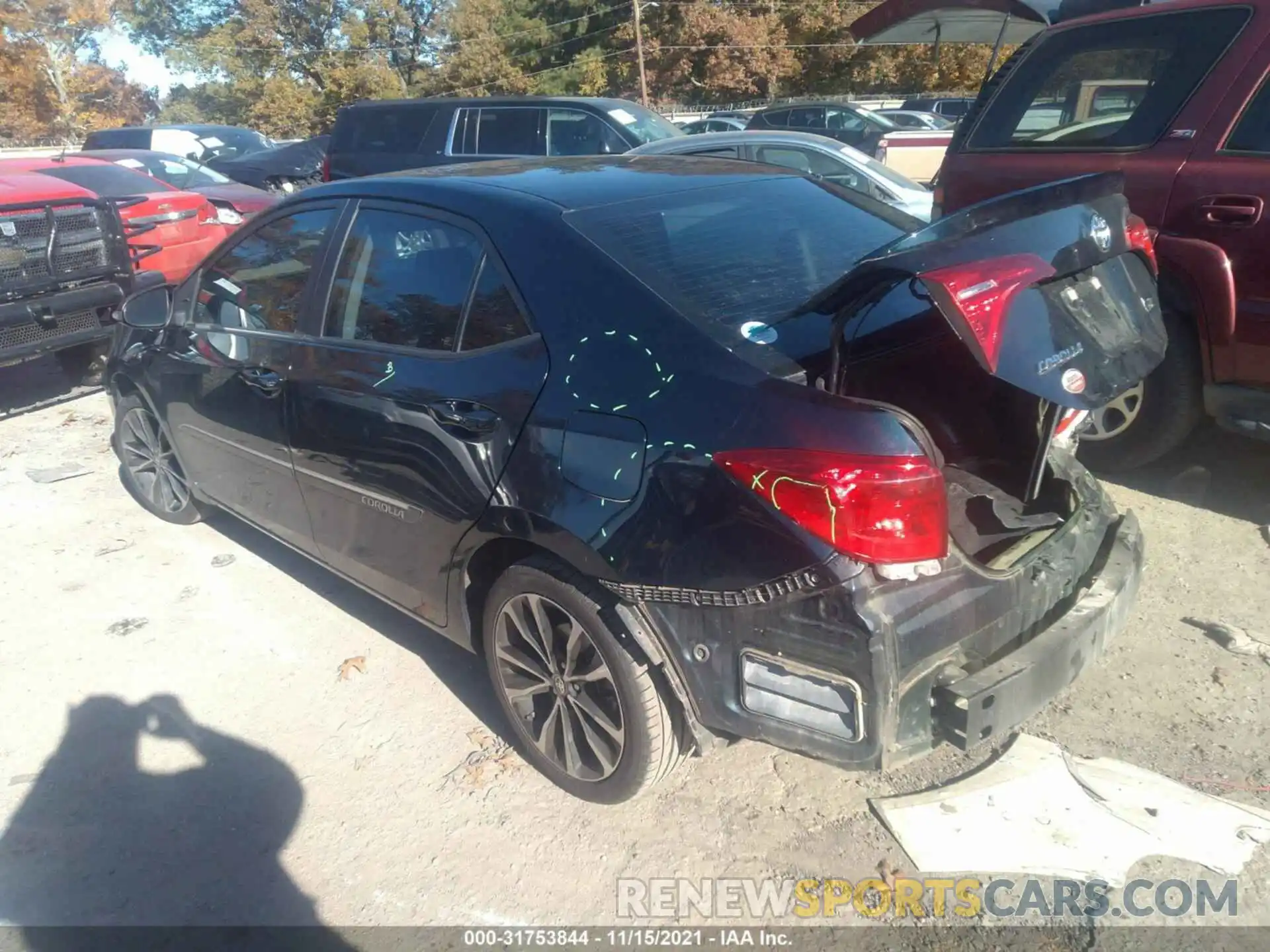 3 Photograph of a damaged car 5YFBURHE7KP897022 TOYOTA COROLLA 2019