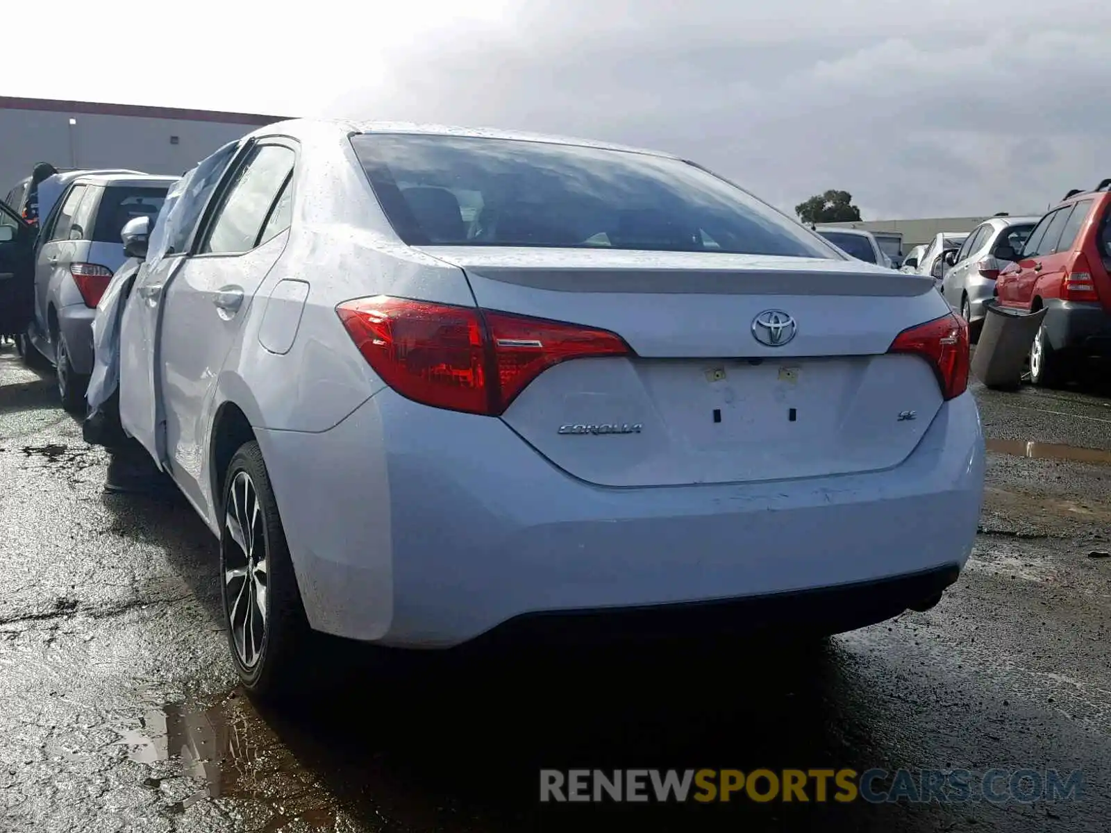 3 Photograph of a damaged car 5YFBURHE7KP897179 TOYOTA COROLLA 2019