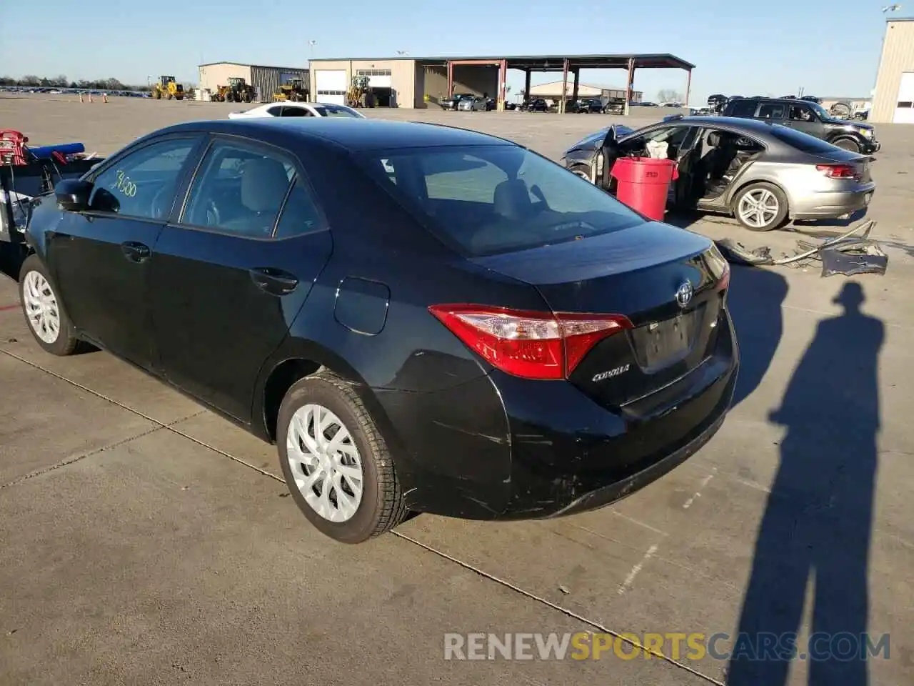 3 Photograph of a damaged car 5YFBURHE7KP898042 TOYOTA COROLLA 2019