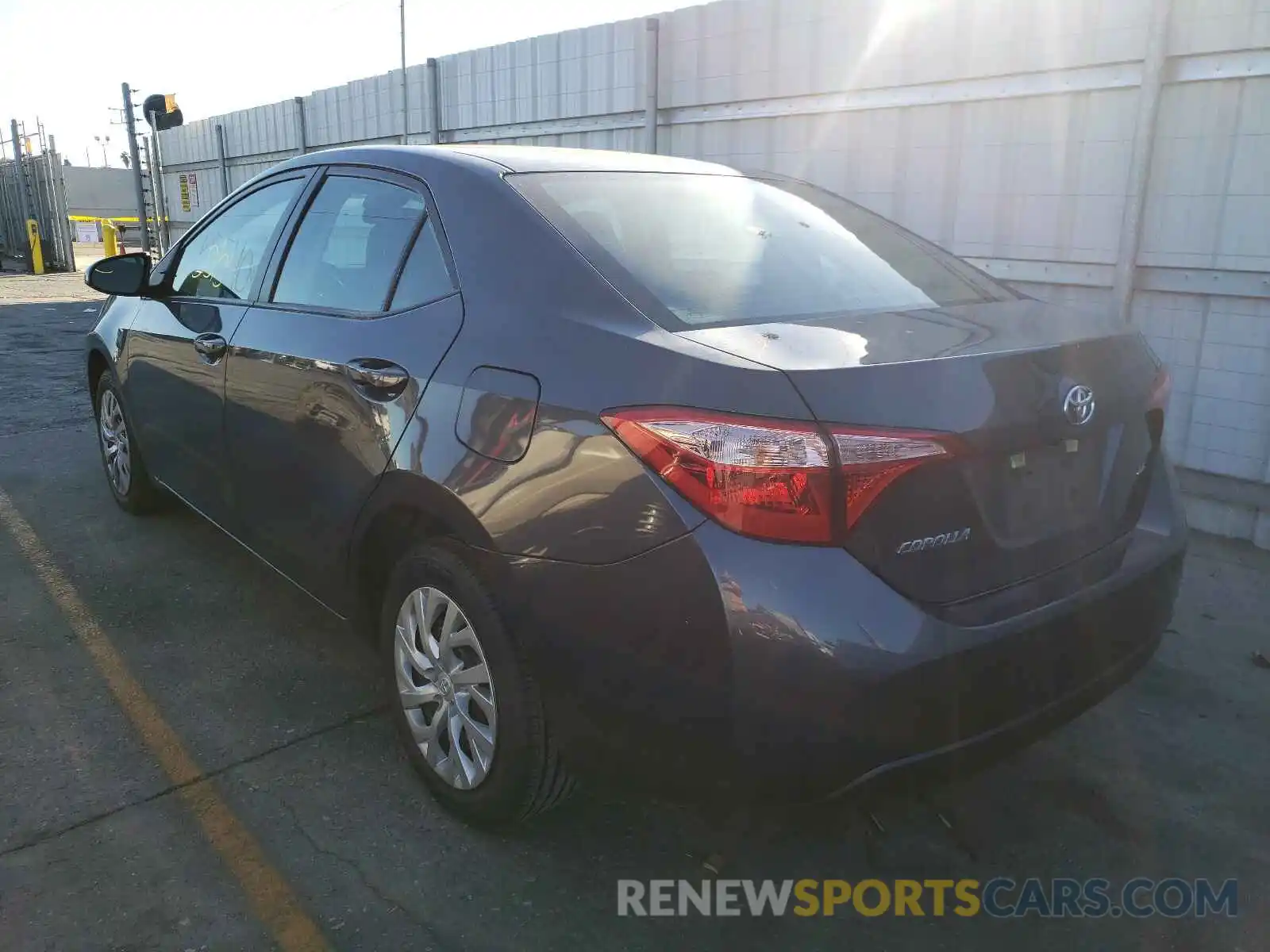 3 Photograph of a damaged car 5YFBURHE7KP898302 TOYOTA COROLLA 2019