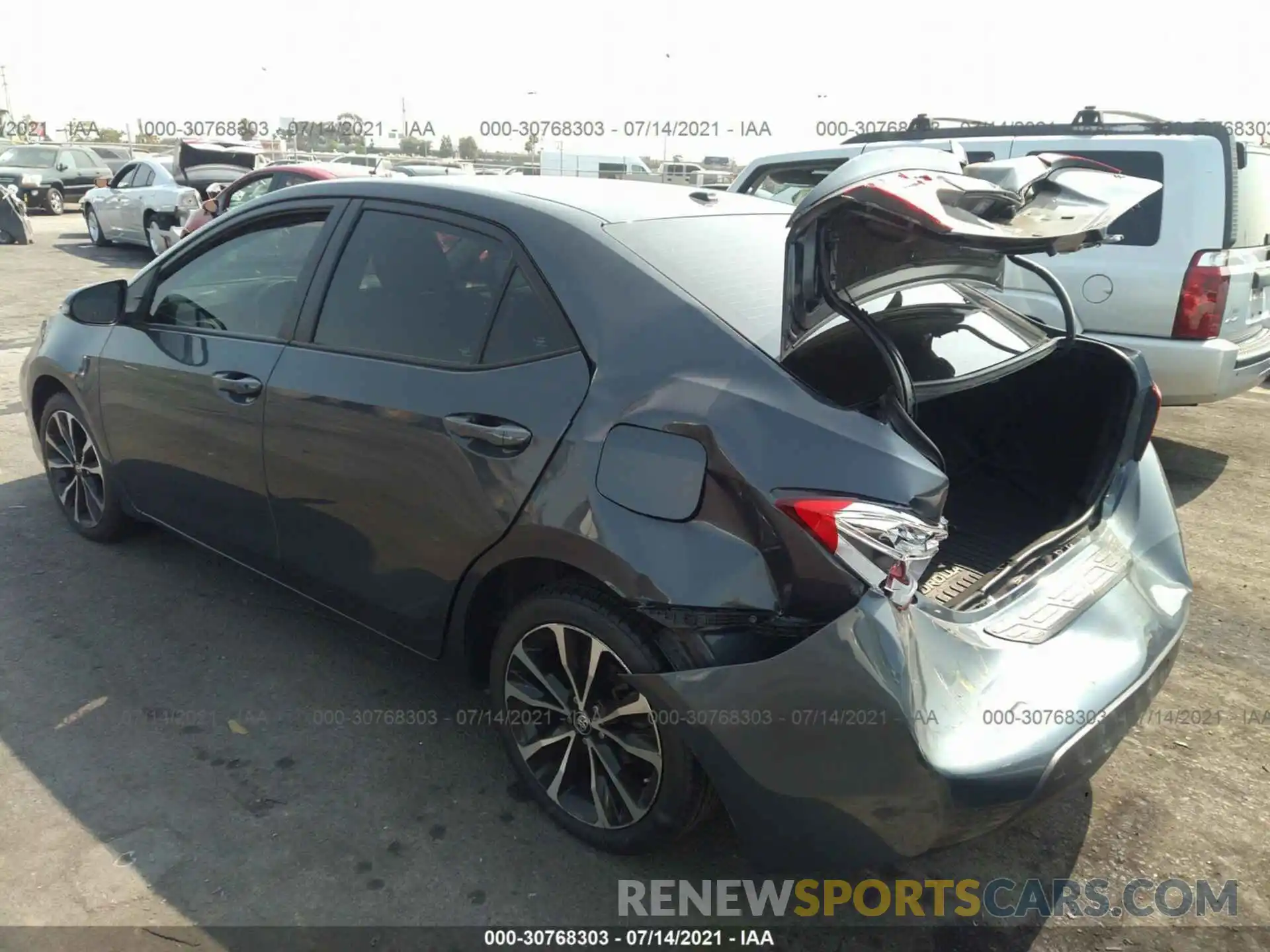 3 Photograph of a damaged car 5YFBURHE7KP898882 TOYOTA COROLLA 2019