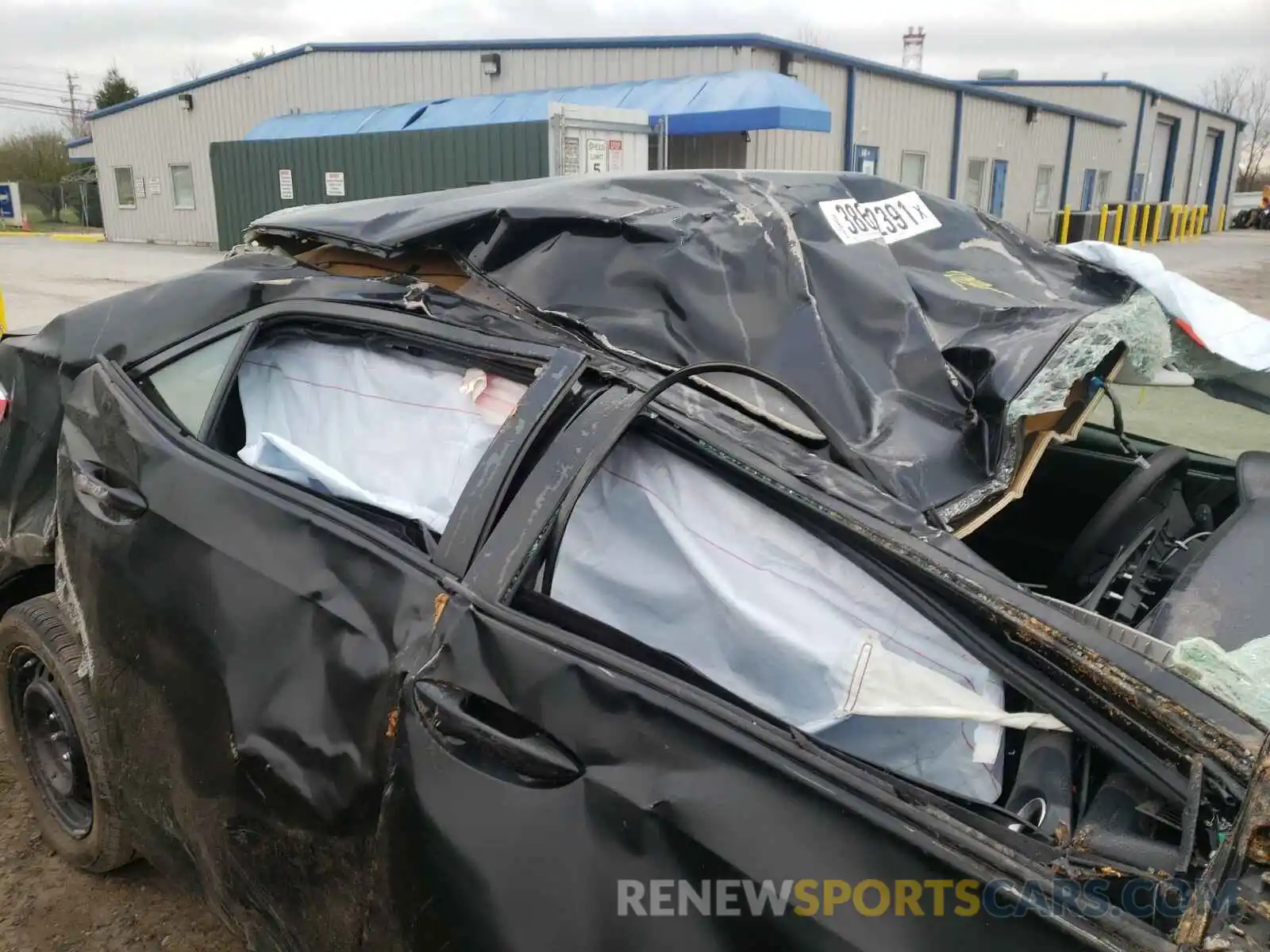 9 Photograph of a damaged car 5YFBURHE7KP899482 TOYOTA COROLLA 2019