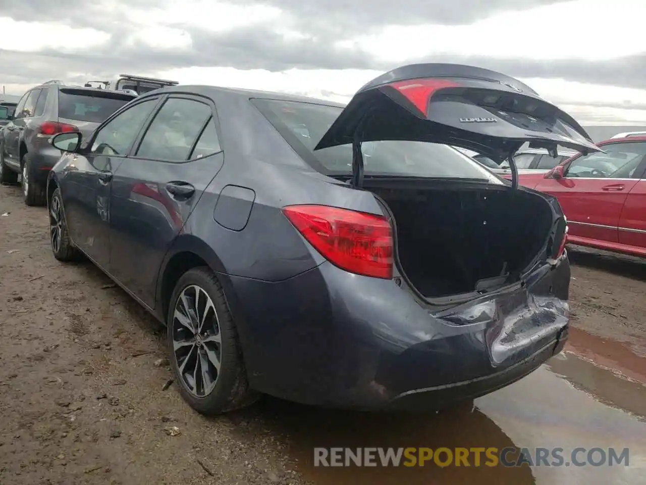 3 Photograph of a damaged car 5YFBURHE7KP899899 TOYOTA COROLLA 2019