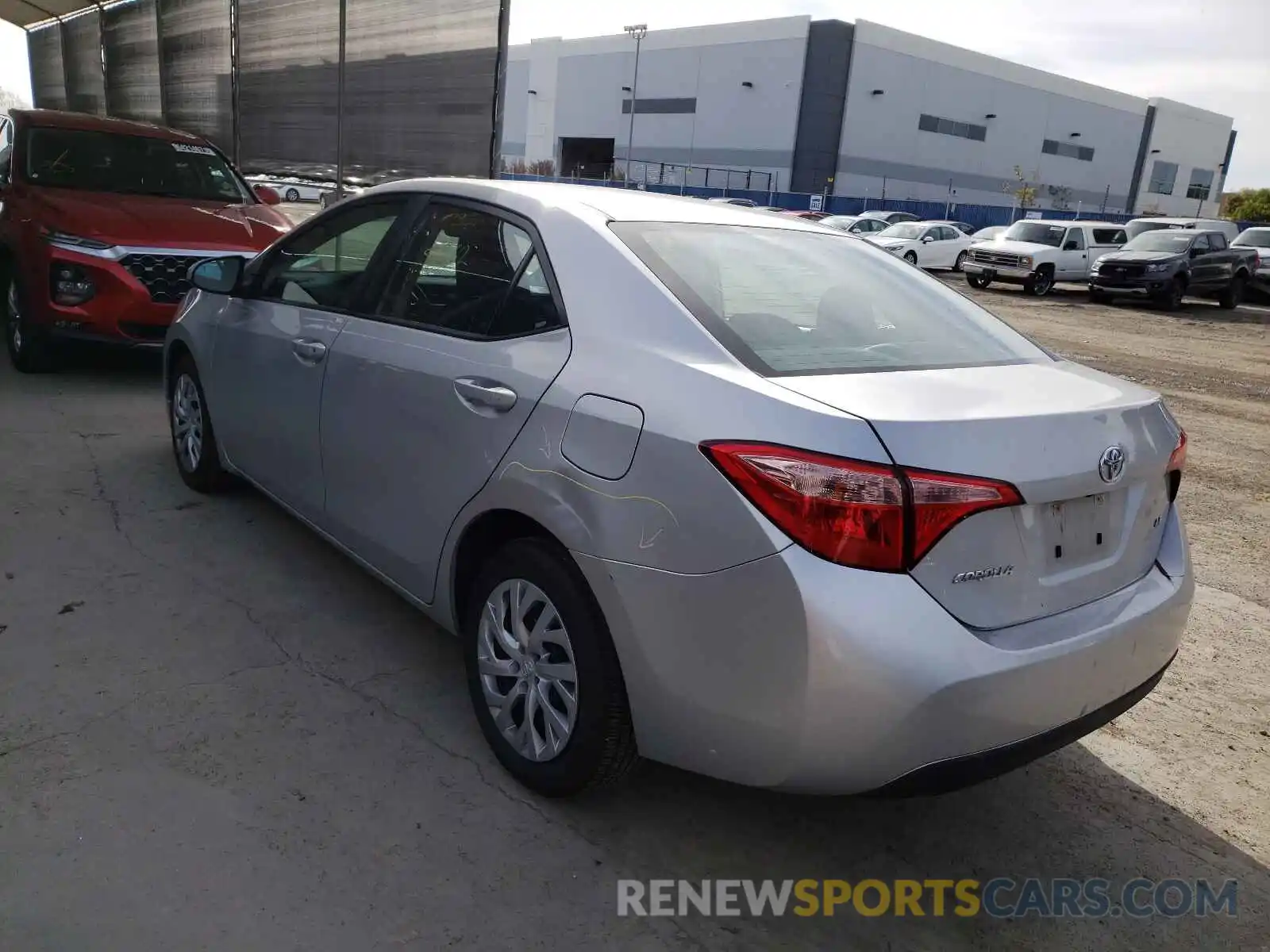 3 Photograph of a damaged car 5YFBURHE7KP899949 TOYOTA COROLLA 2019