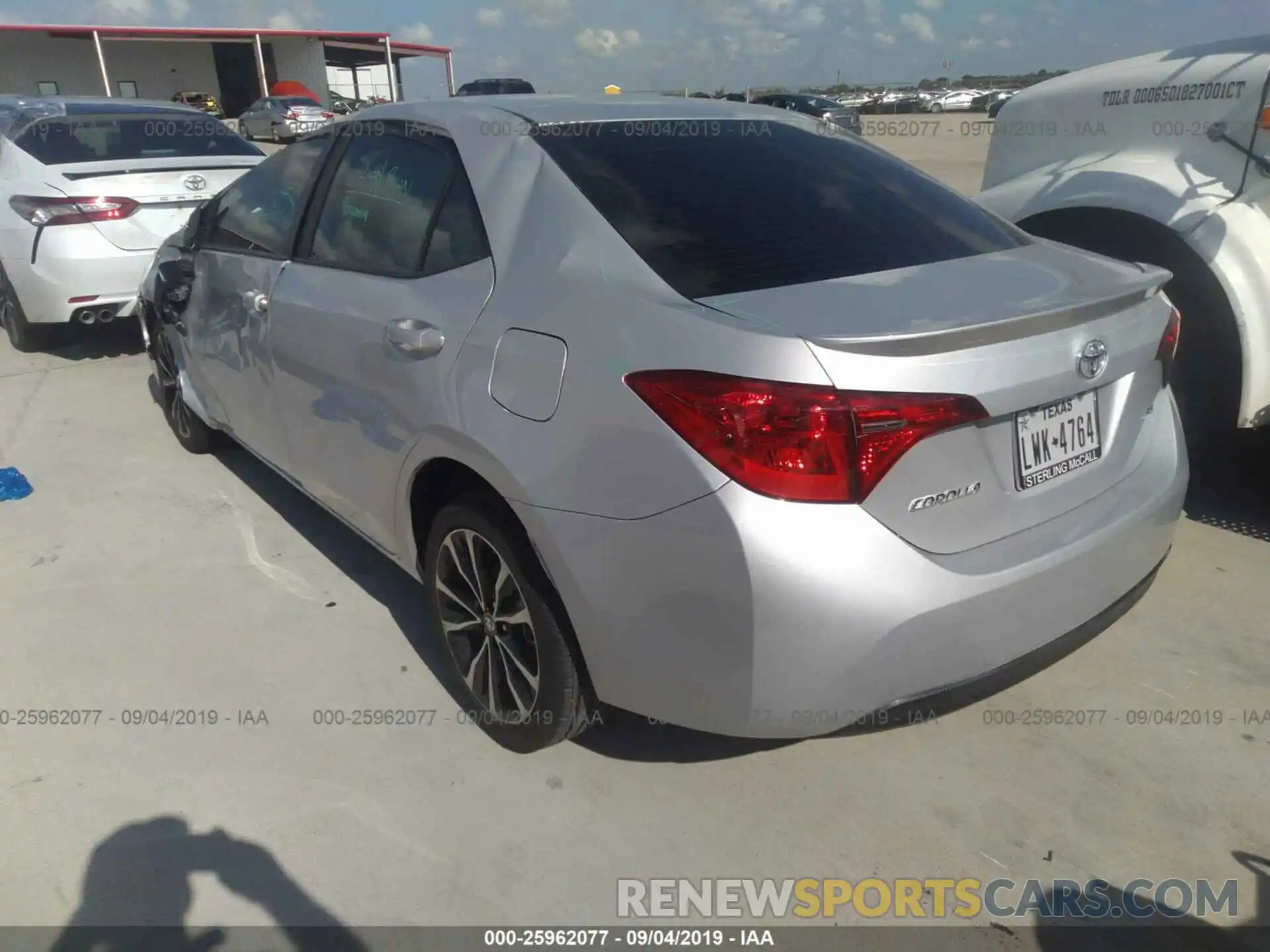 3 Photograph of a damaged car 5YFBURHE7KP900825 TOYOTA COROLLA 2019