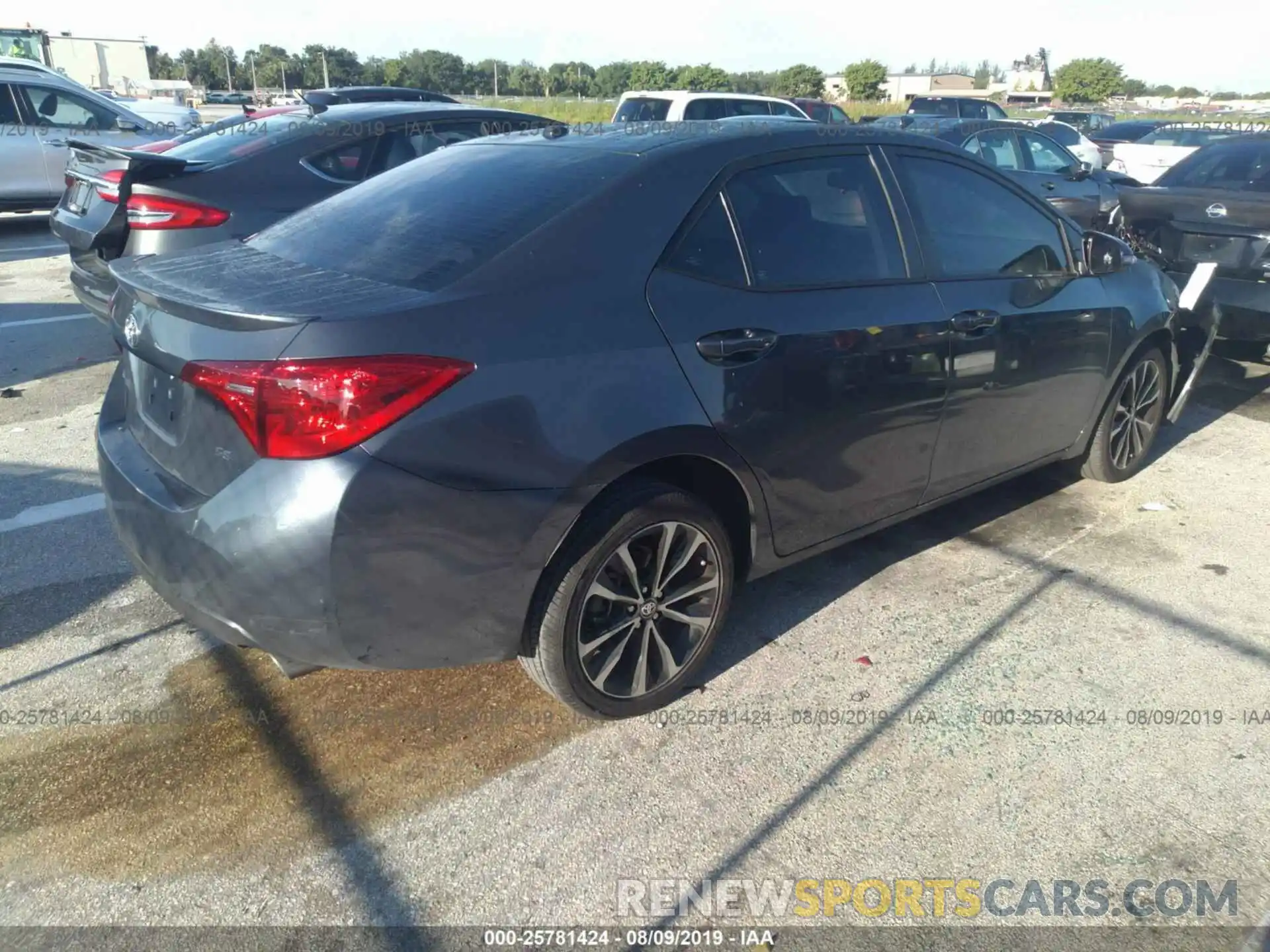 4 Photograph of a damaged car 5YFBURHE7KP901859 TOYOTA COROLLA 2019