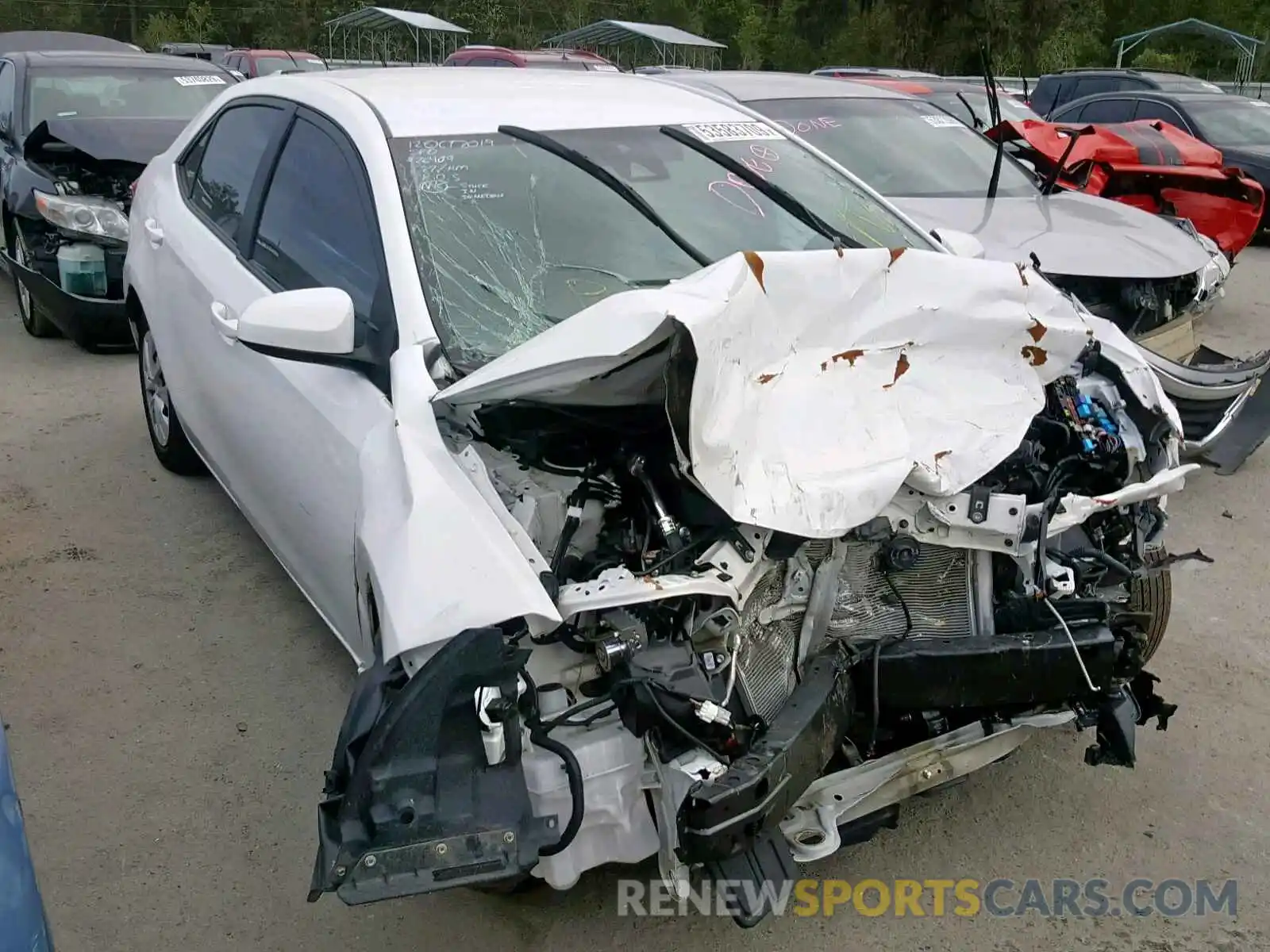 1 Photograph of a damaged car 5YFBURHE7KP902333 TOYOTA COROLLA 2019