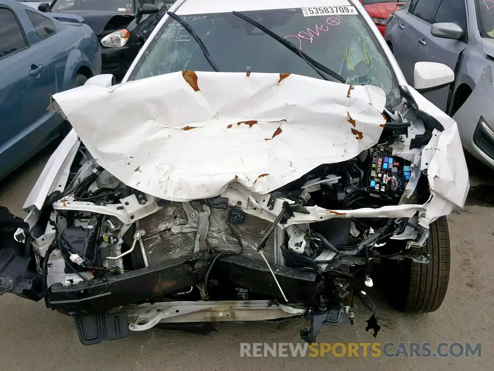 9 Photograph of a damaged car 5YFBURHE7KP902333 TOYOTA COROLLA 2019