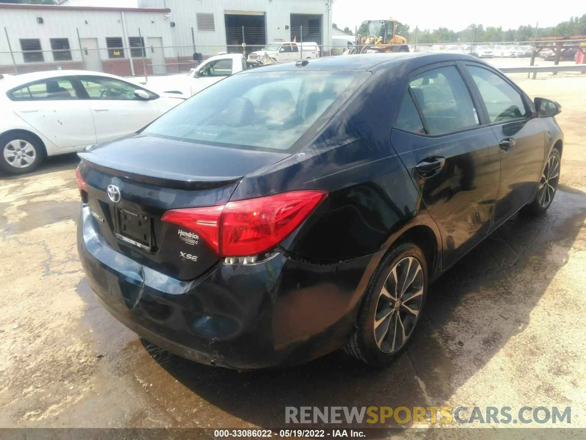 4 Photograph of a damaged car 5YFBURHE7KP902400 TOYOTA COROLLA 2019