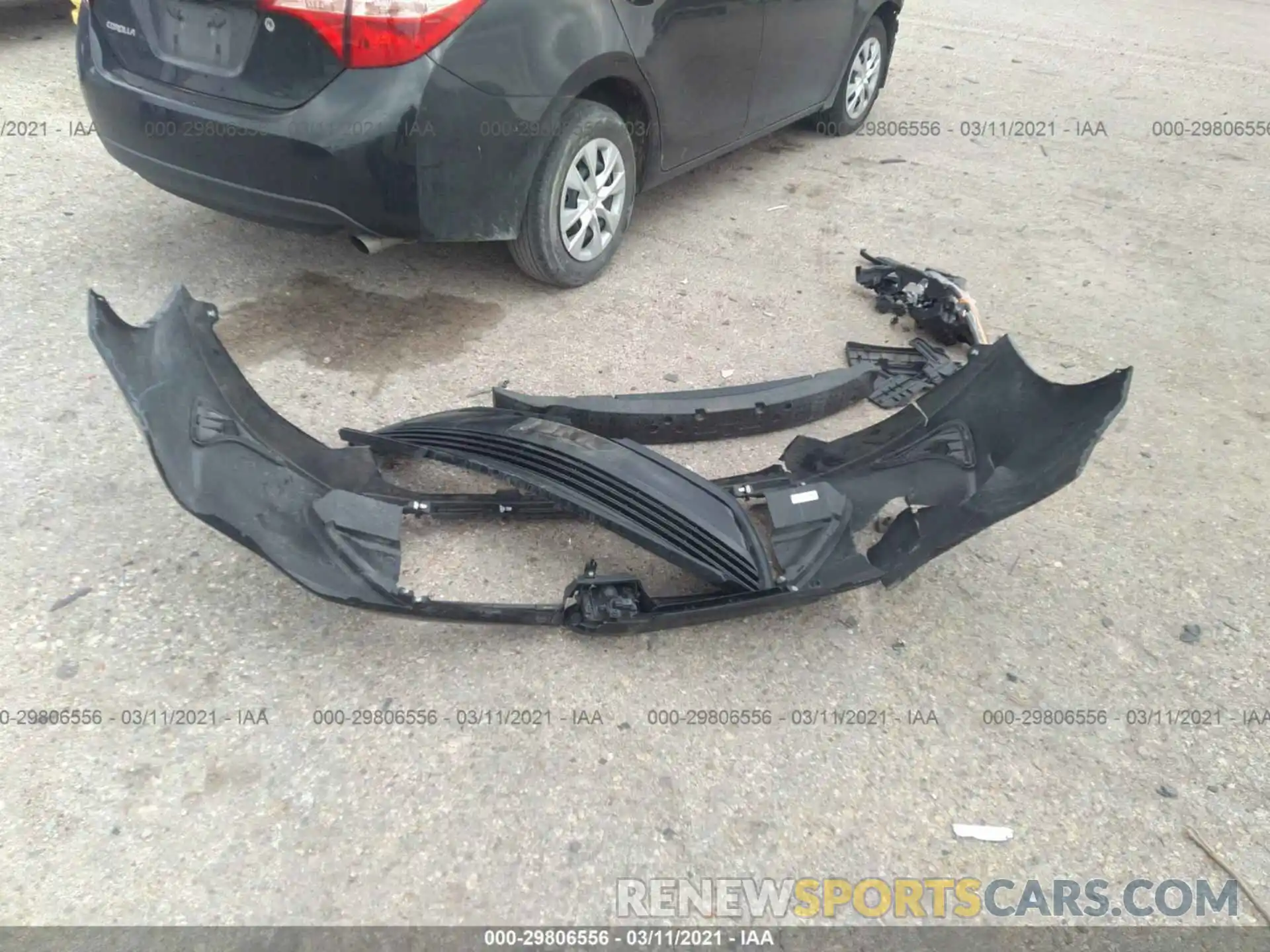 12 Photograph of a damaged car 5YFBURHE7KP902686 TOYOTA COROLLA 2019