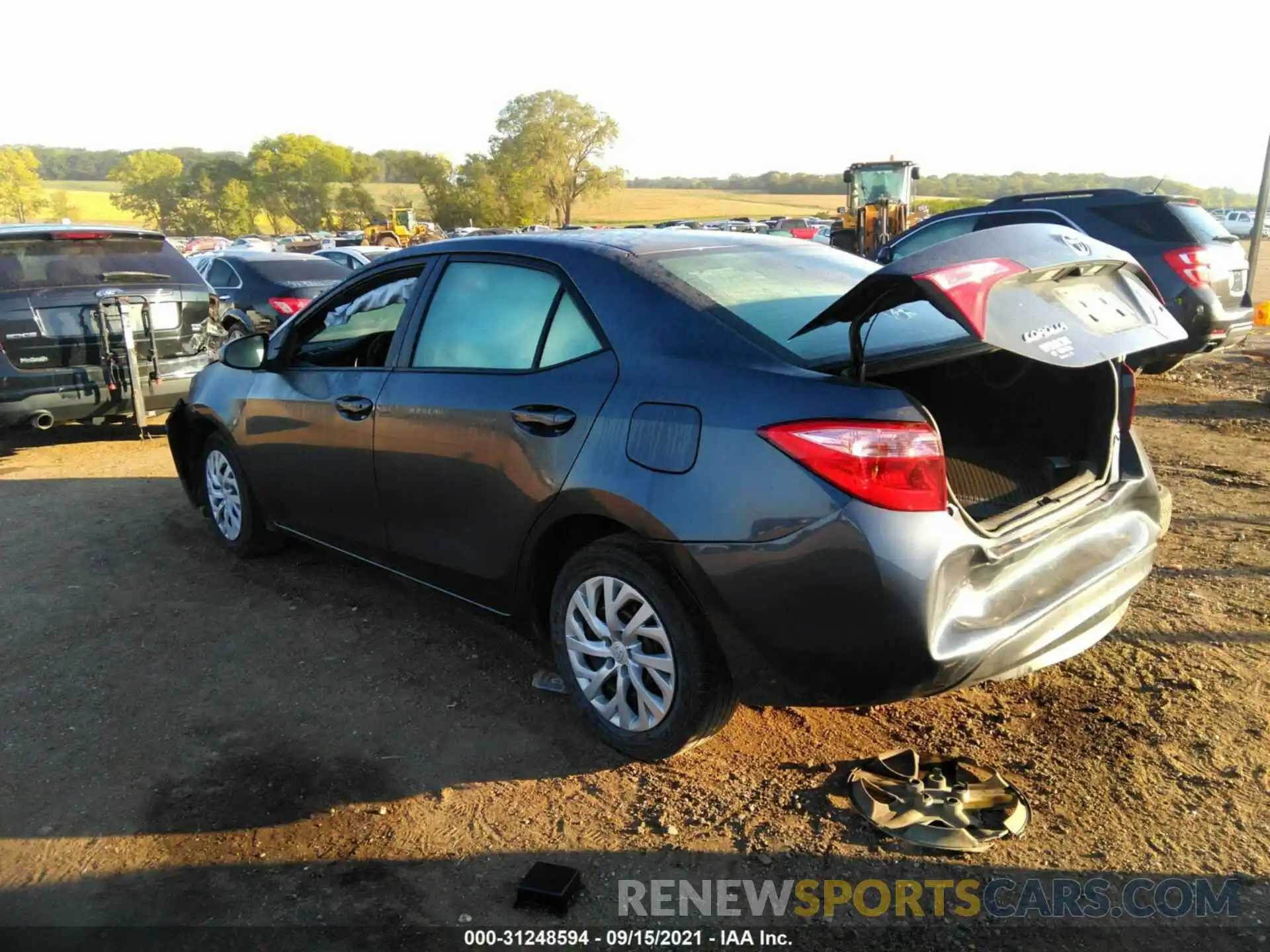 3 Photograph of a damaged car 5YFBURHE7KP902932 TOYOTA COROLLA 2019