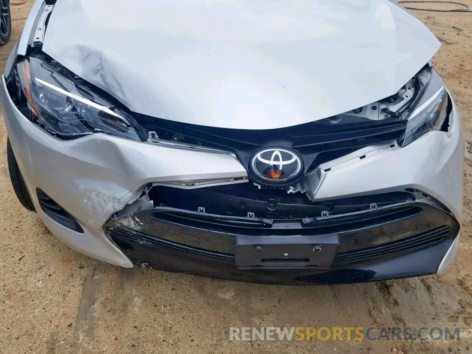 9 Photograph of a damaged car 5YFBURHE7KP904020 TOYOTA COROLLA 2019