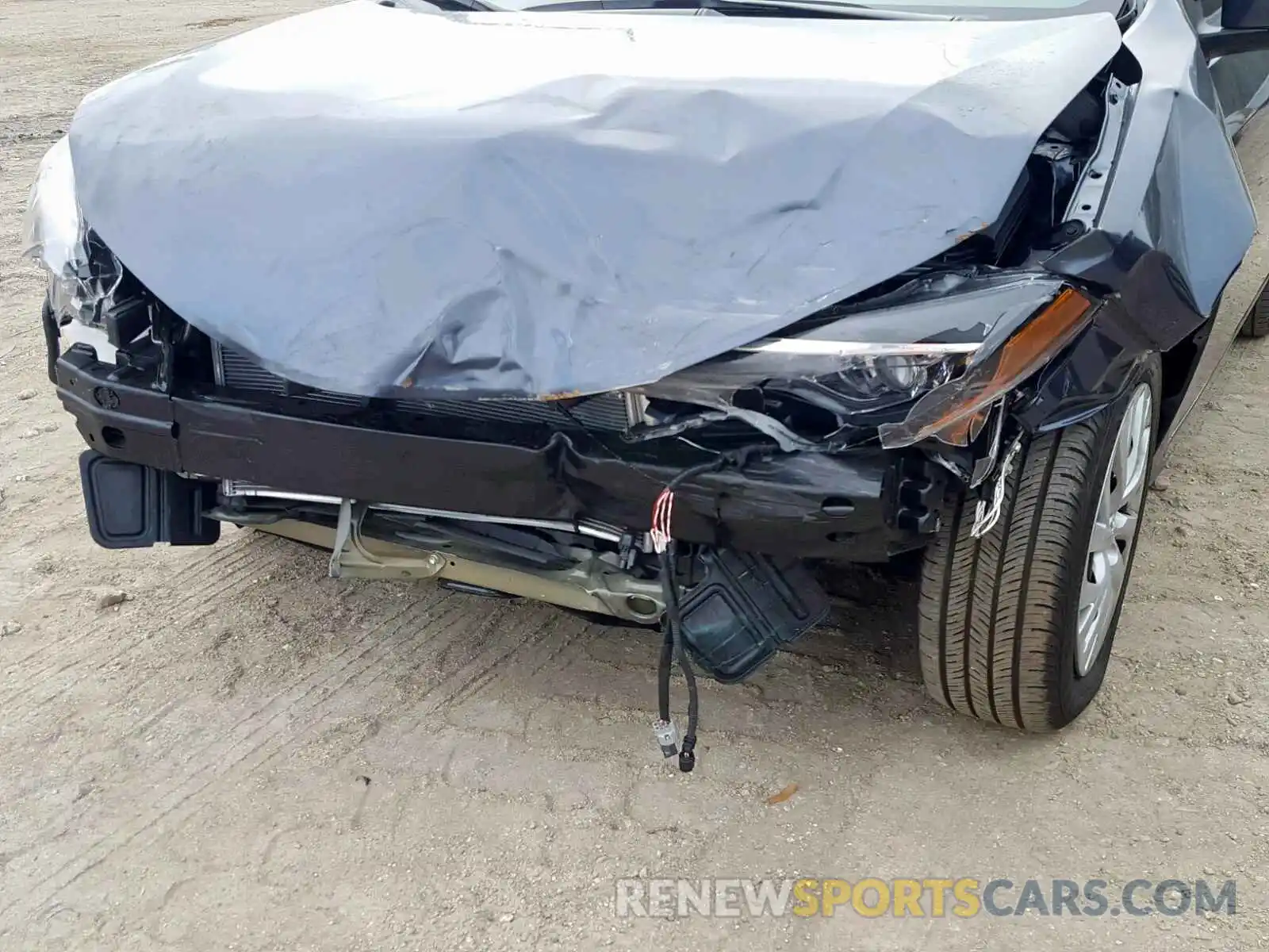 9 Photograph of a damaged car 5YFBURHE7KP904342 TOYOTA COROLLA 2019