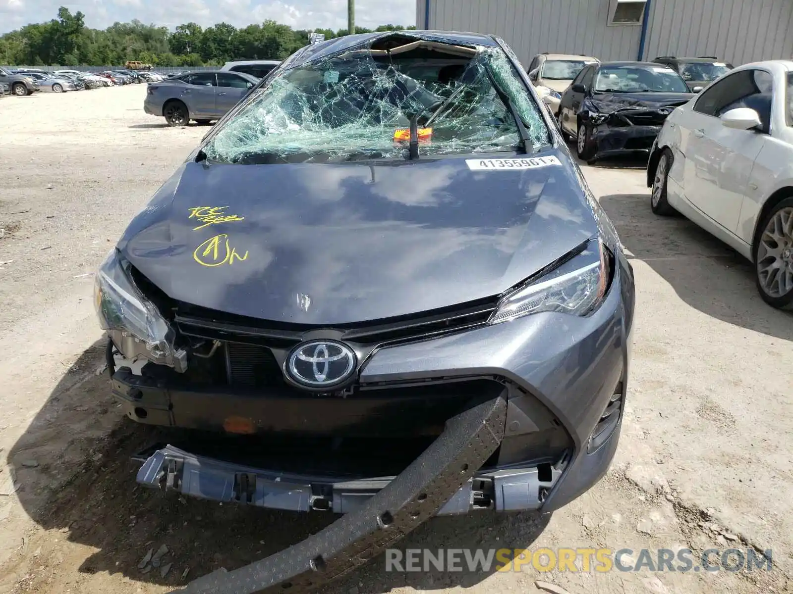 9 Photograph of a damaged car 5YFBURHE7KP904390 TOYOTA COROLLA 2019