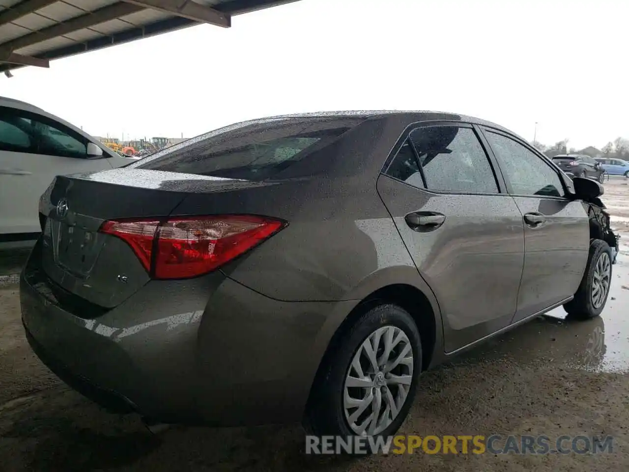 4 Photograph of a damaged car 5YFBURHE7KP904745 TOYOTA COROLLA 2019