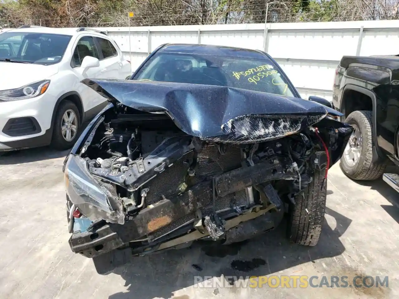 9 Photograph of a damaged car 5YFBURHE7KP905300 TOYOTA COROLLA 2019