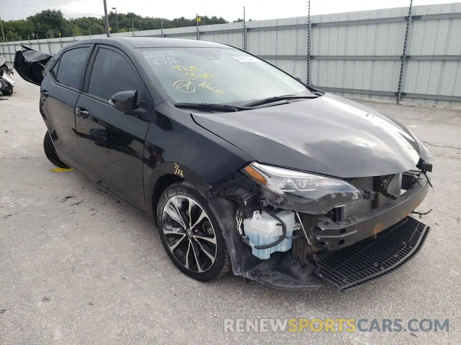 1 Photograph of a damaged car 5YFBURHE7KP905314 TOYOTA COROLLA 2019